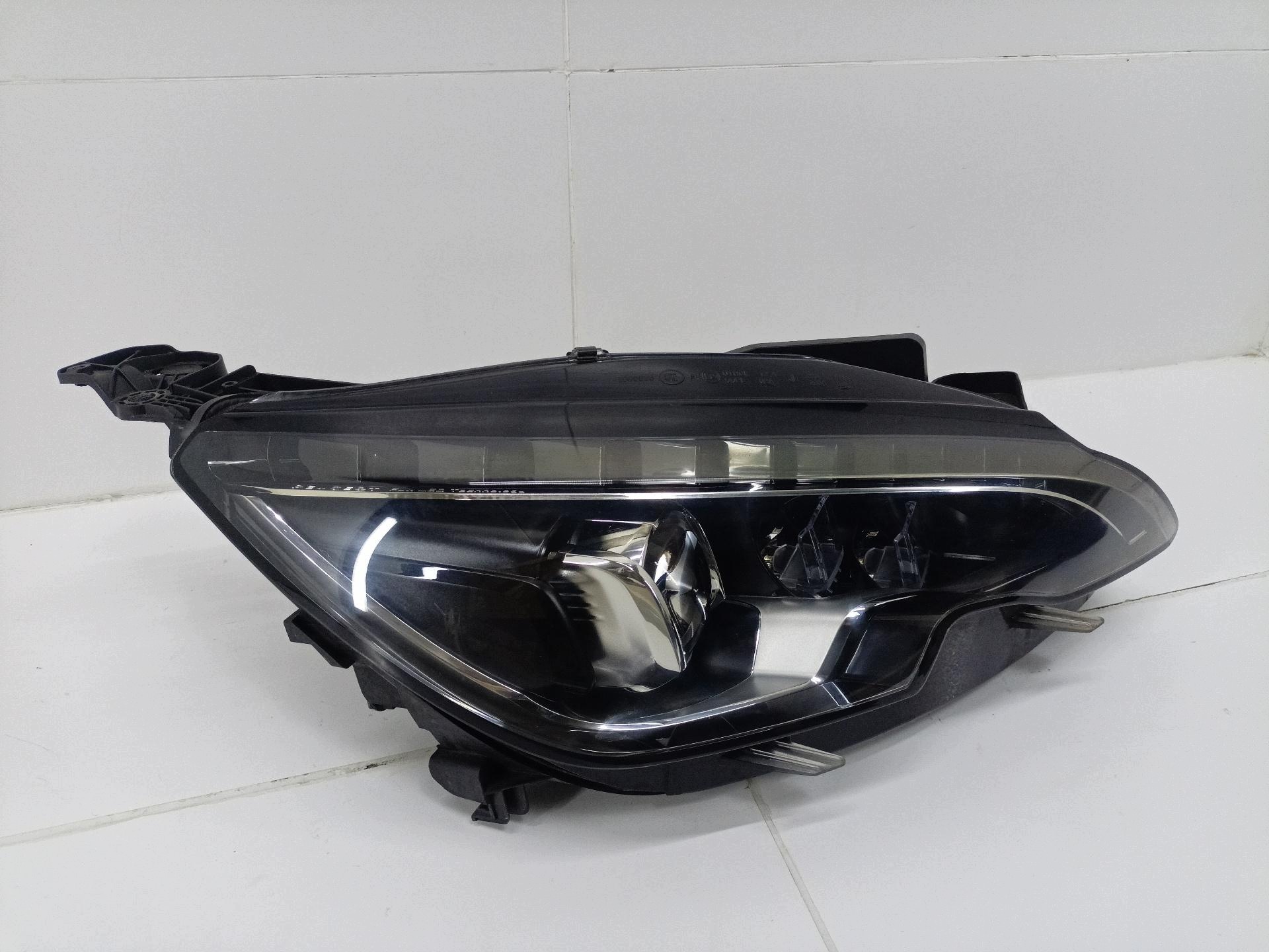 light front right side Peugeot 308 2 2015 9800546380