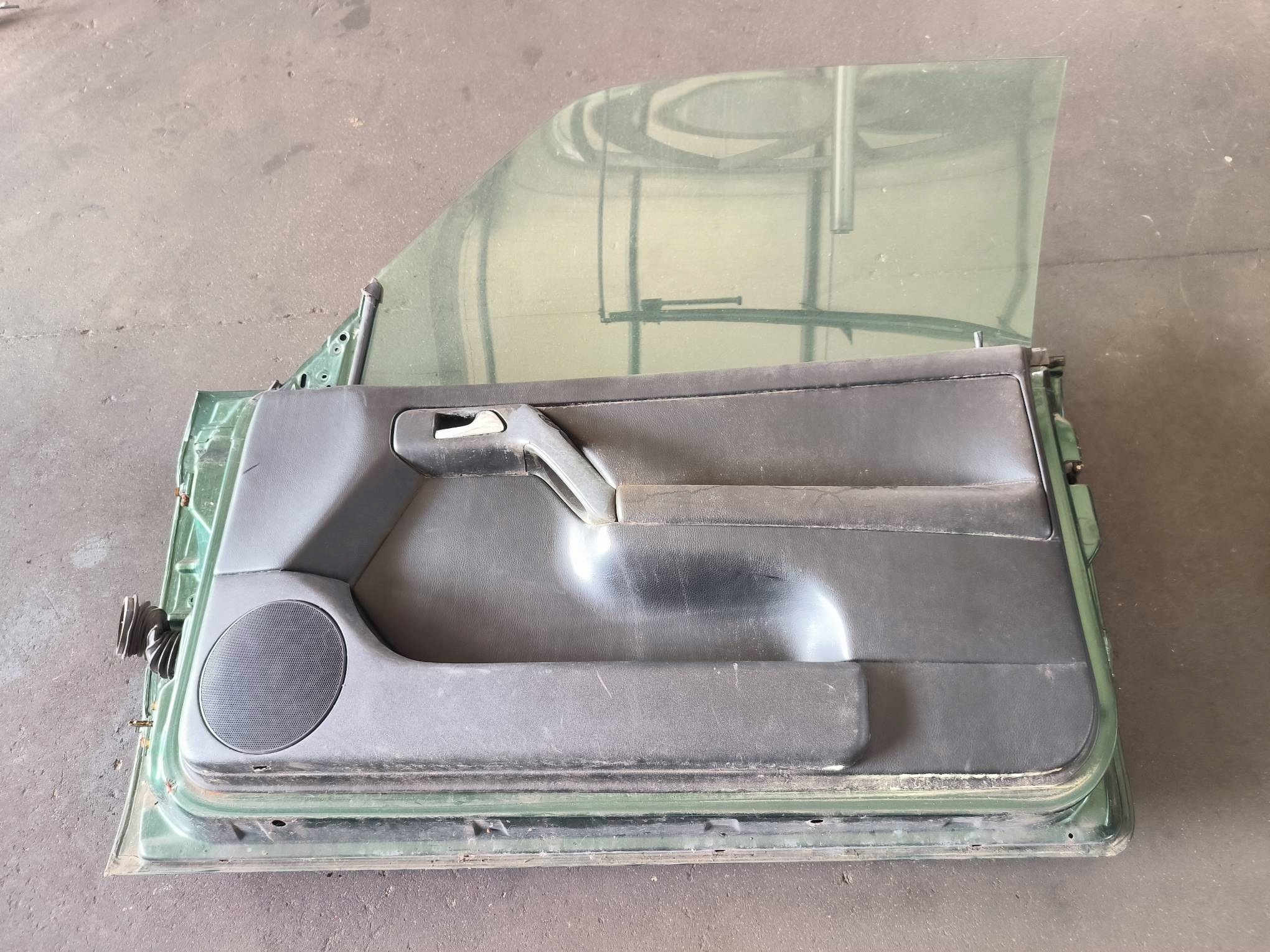 door right front LC6M VOLKSWAGEN GOLF IV