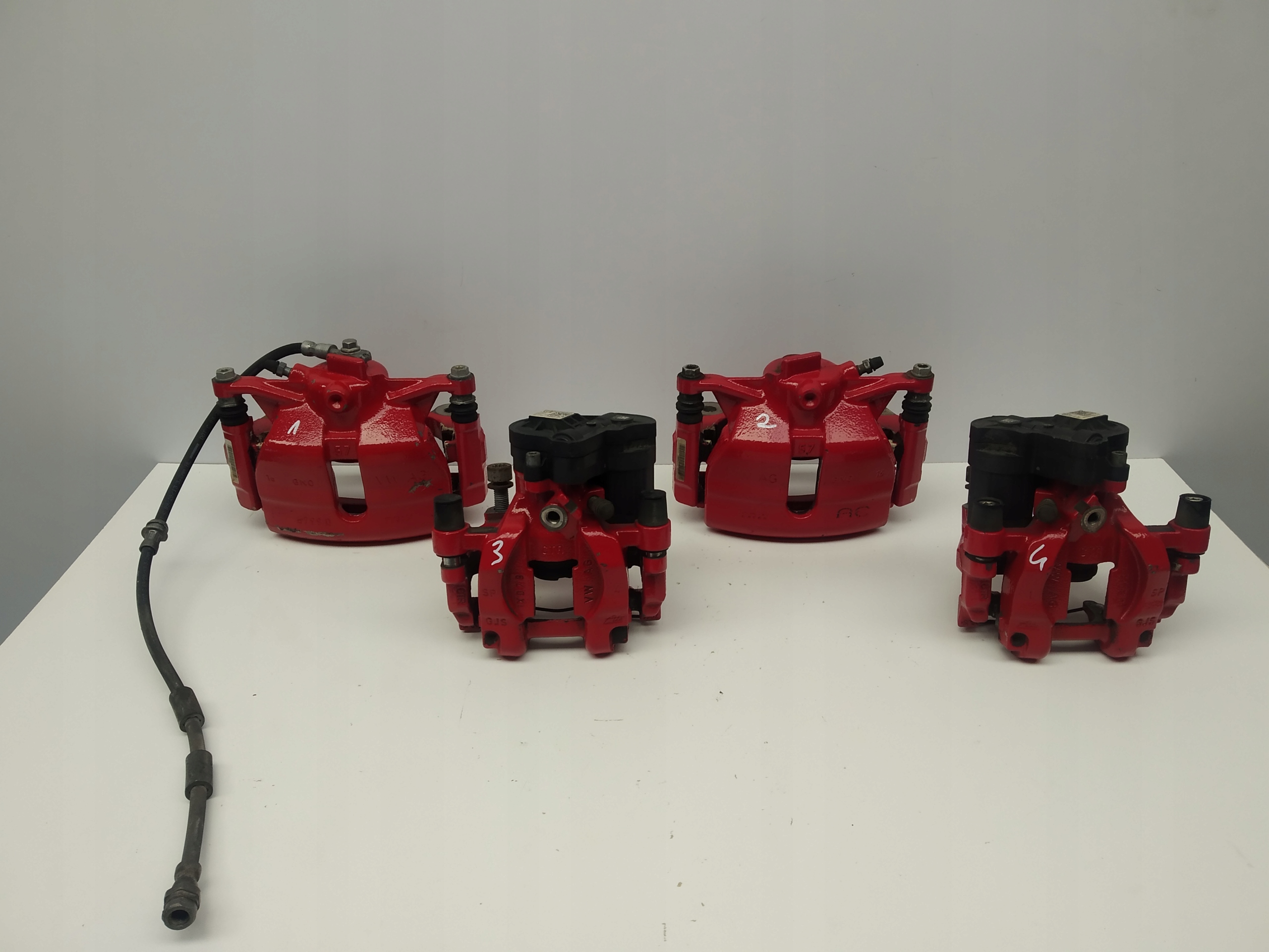Golf VII Vw B8 Audi A3 Q3 SuperB caliper front left right 312 mm red