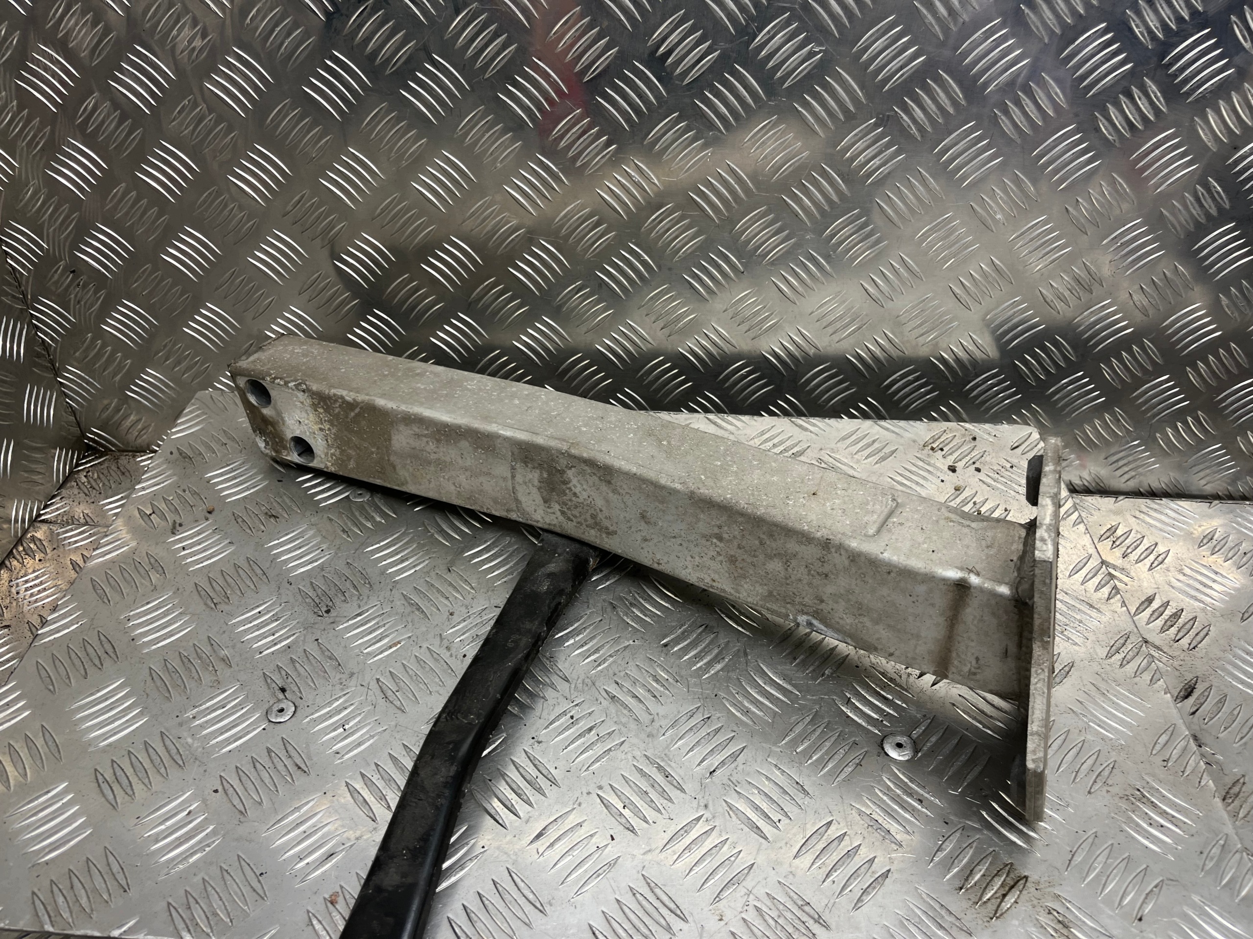 beam tip right front ALFA ROMEO GIULIETTA 51811229DX