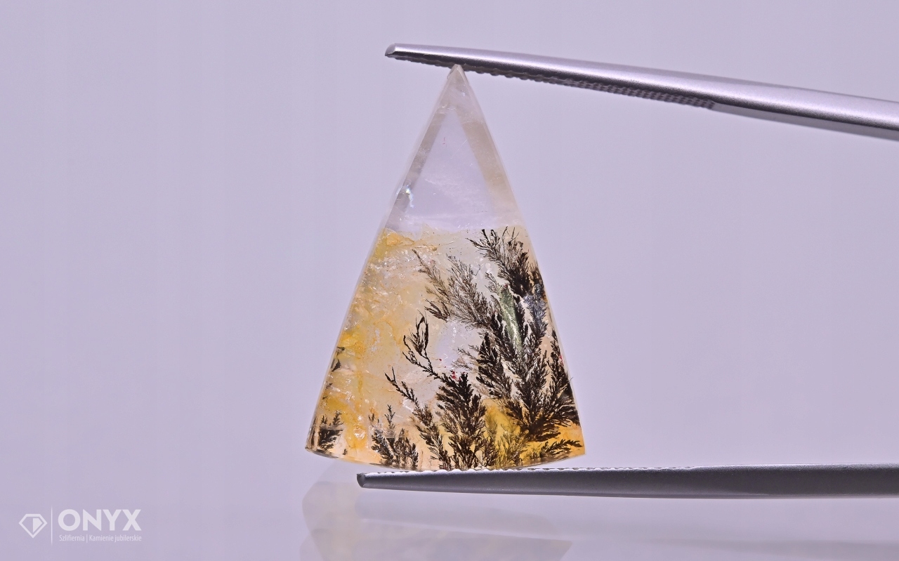 Dendritový křemen nepravidelná dlažba 24x16 mm