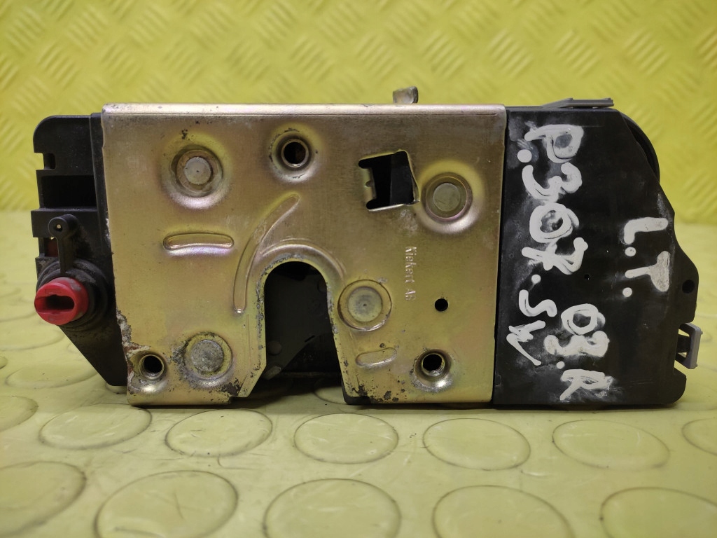 PEUGEOT 307 SW lock door left rear part