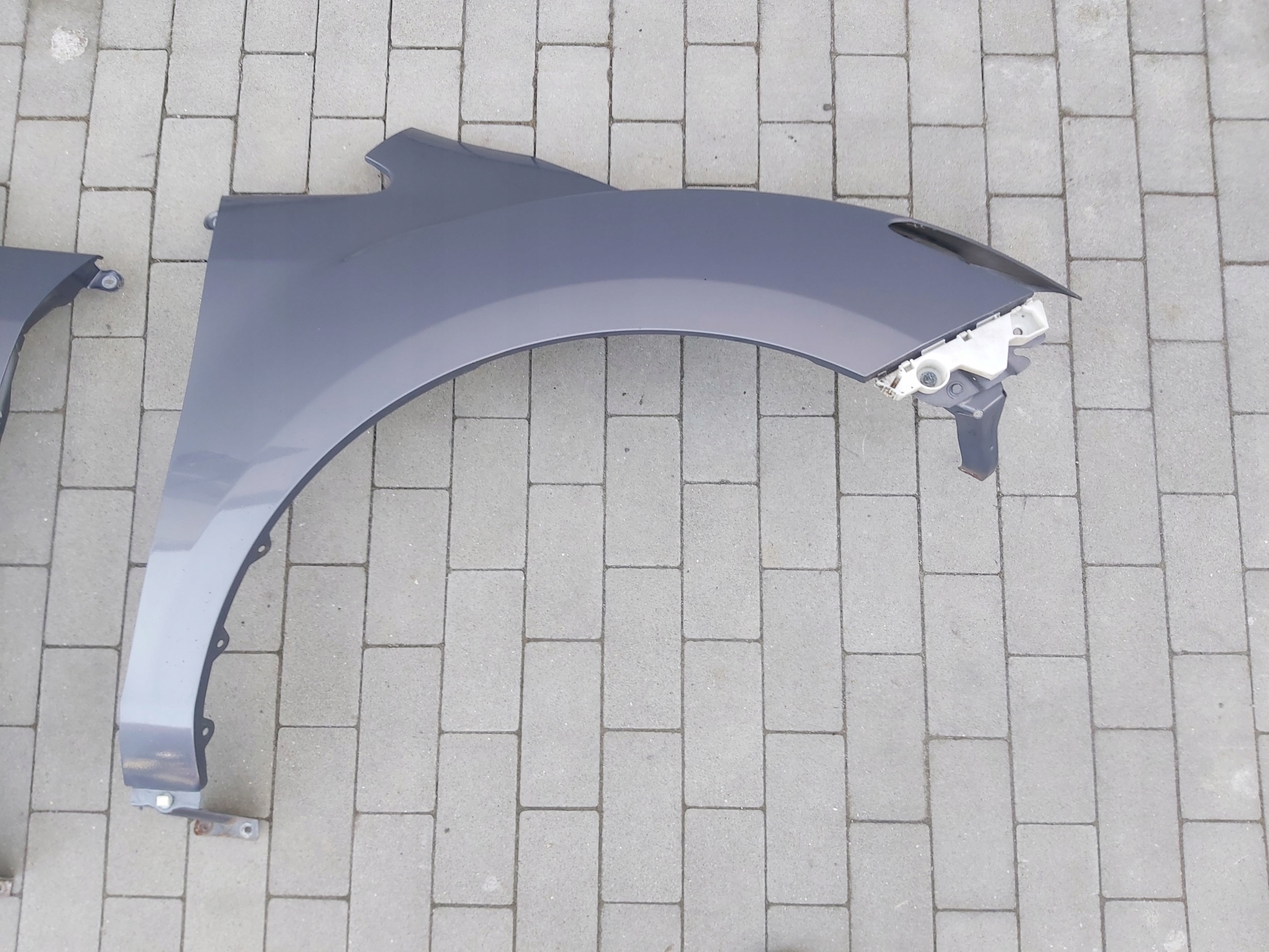 fender front right front MAZDA CX-7 CX7 32S