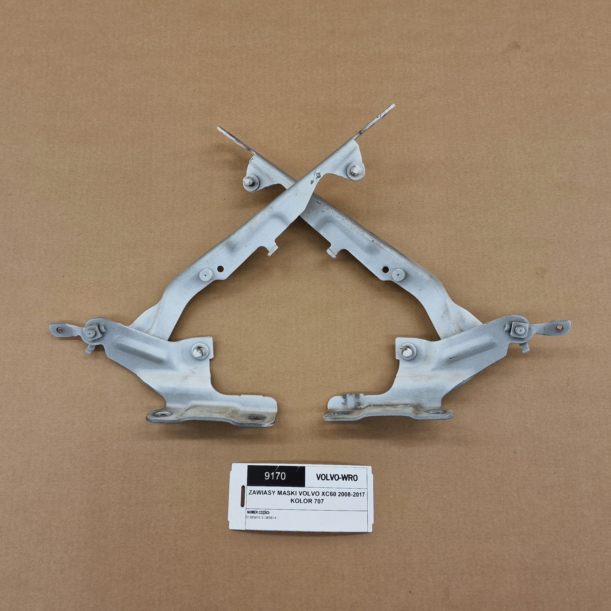 Cerniere cofano VOLVO XC60 e 2008-2017 colore 707