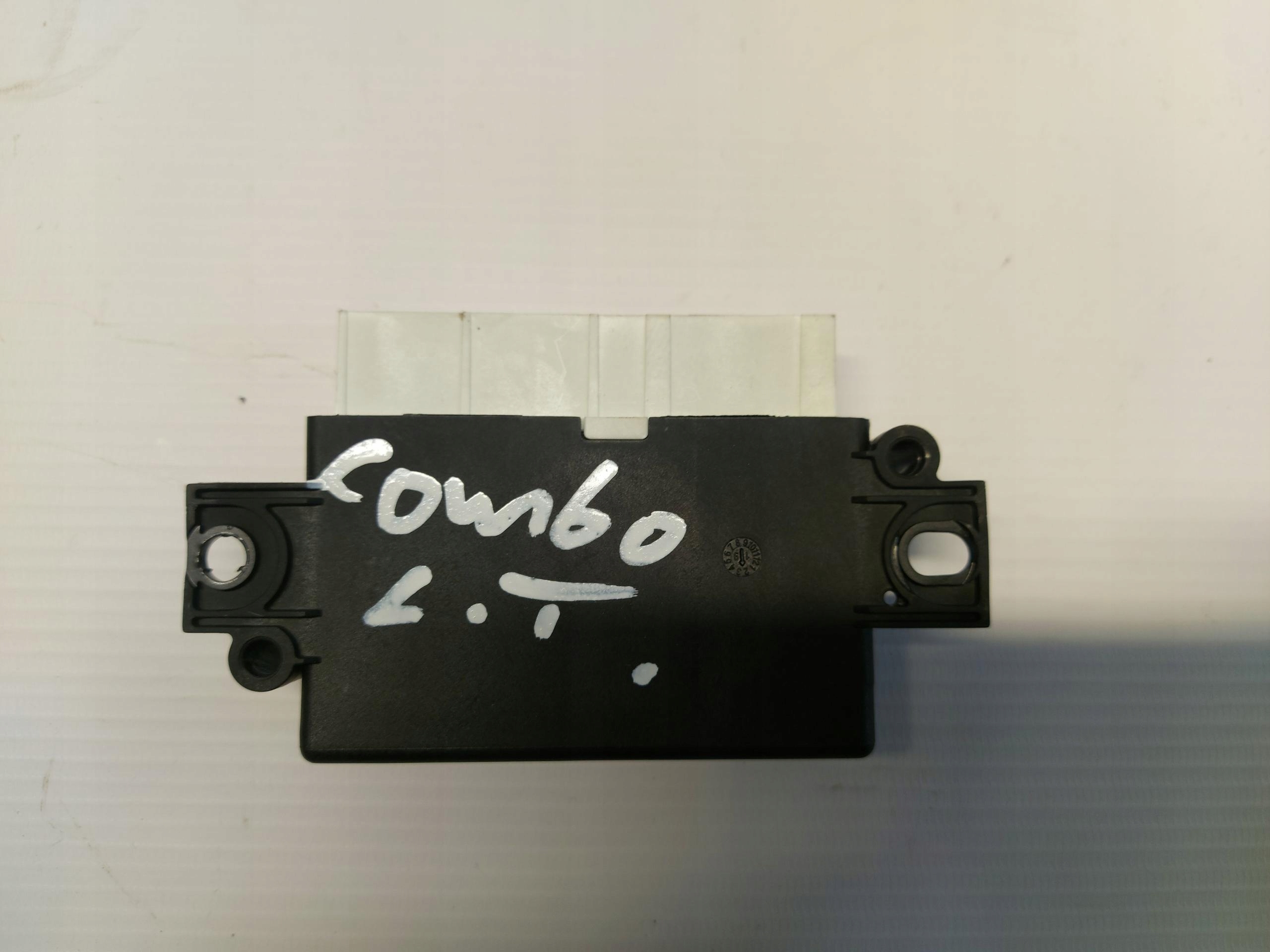 OPEL COMBO E IV modulo Centralina di retromarcia PDC 9836044880