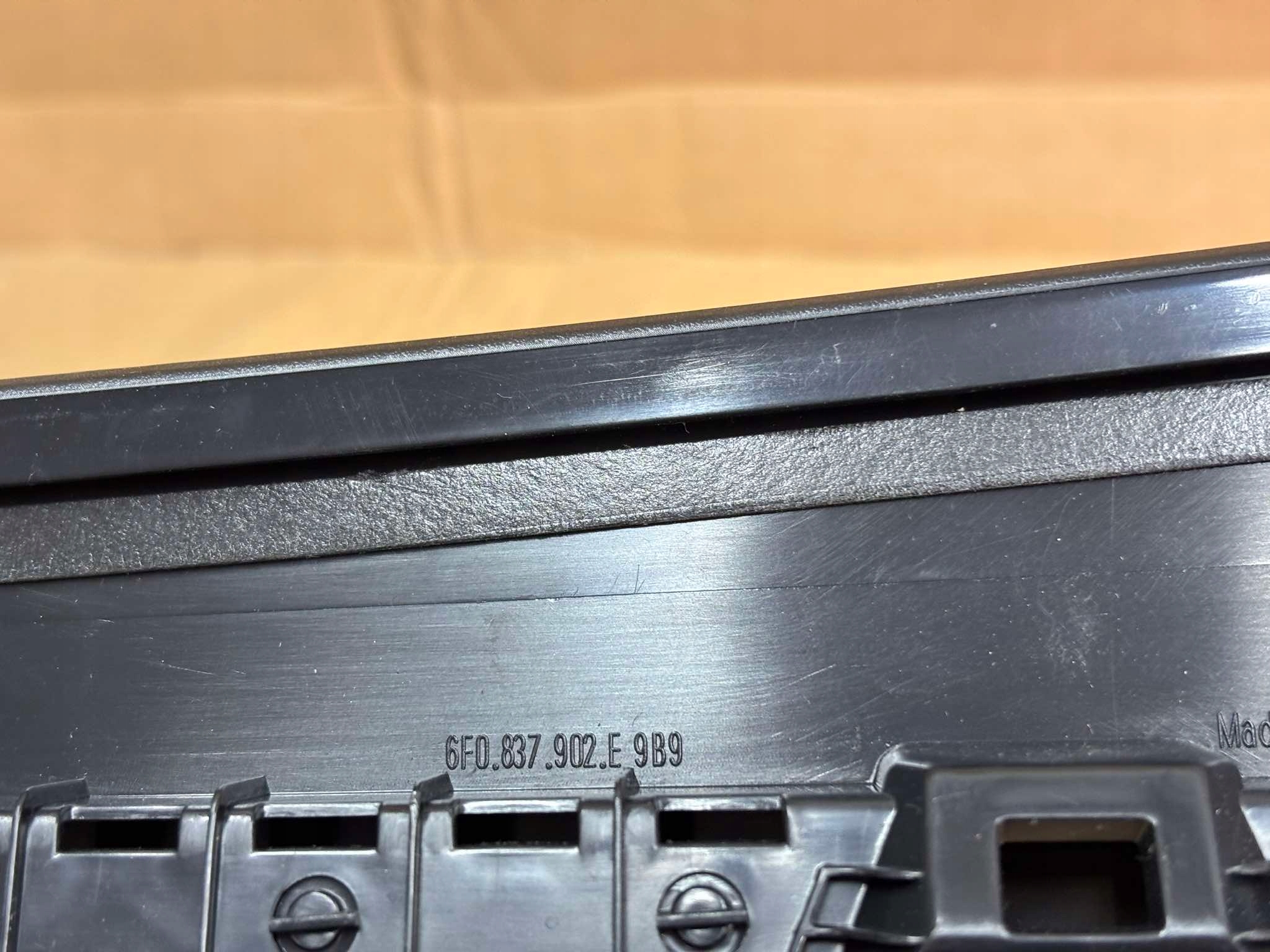 moulding door pillar right front SEAT IBIZA V 6F0837902E