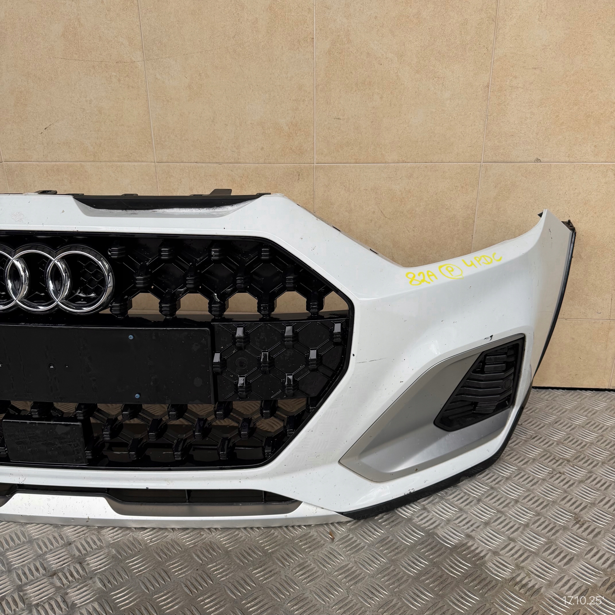 front bumper complete AUDI A1 CITY CARVER 82A 2022 ROK 4 PDC