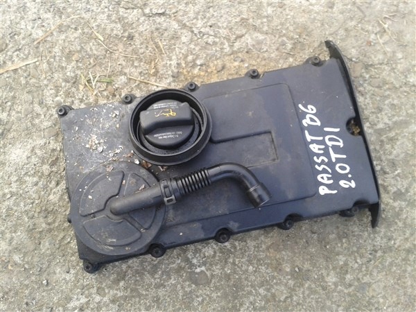 Кришка клапана VW PASSAT B6 2.0 TDI DIESEL