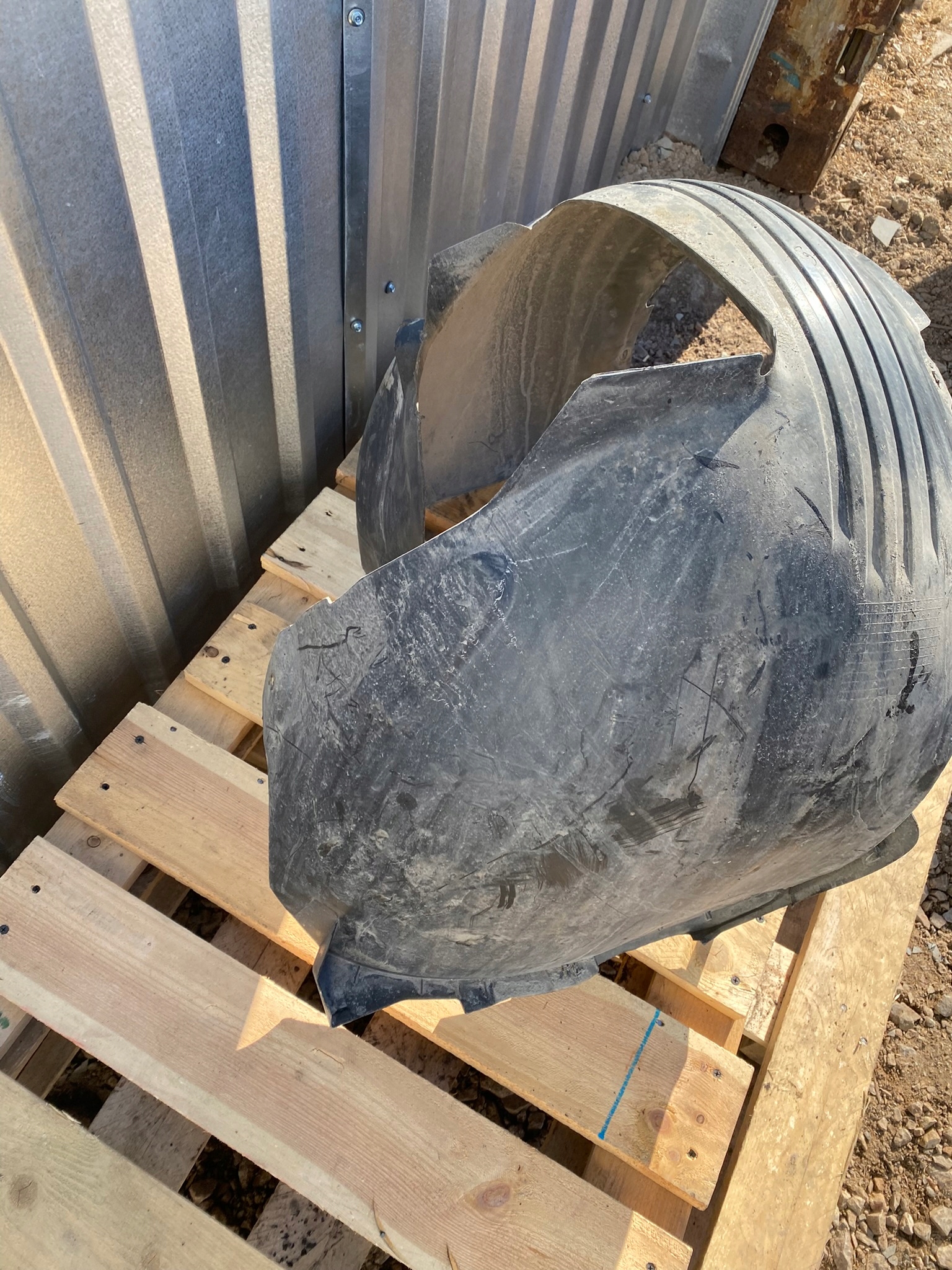 mudguard right front right front volkswagen CC