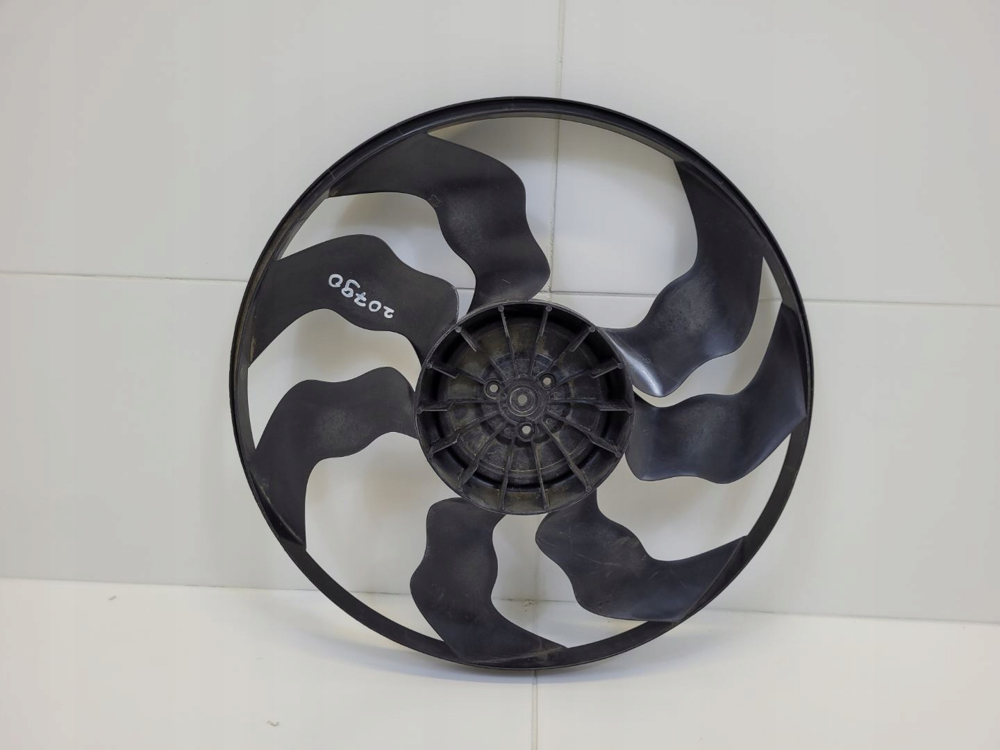ventilátor chladiče Hyundai Tucson 3 facelift 2019 B102-EB9AA