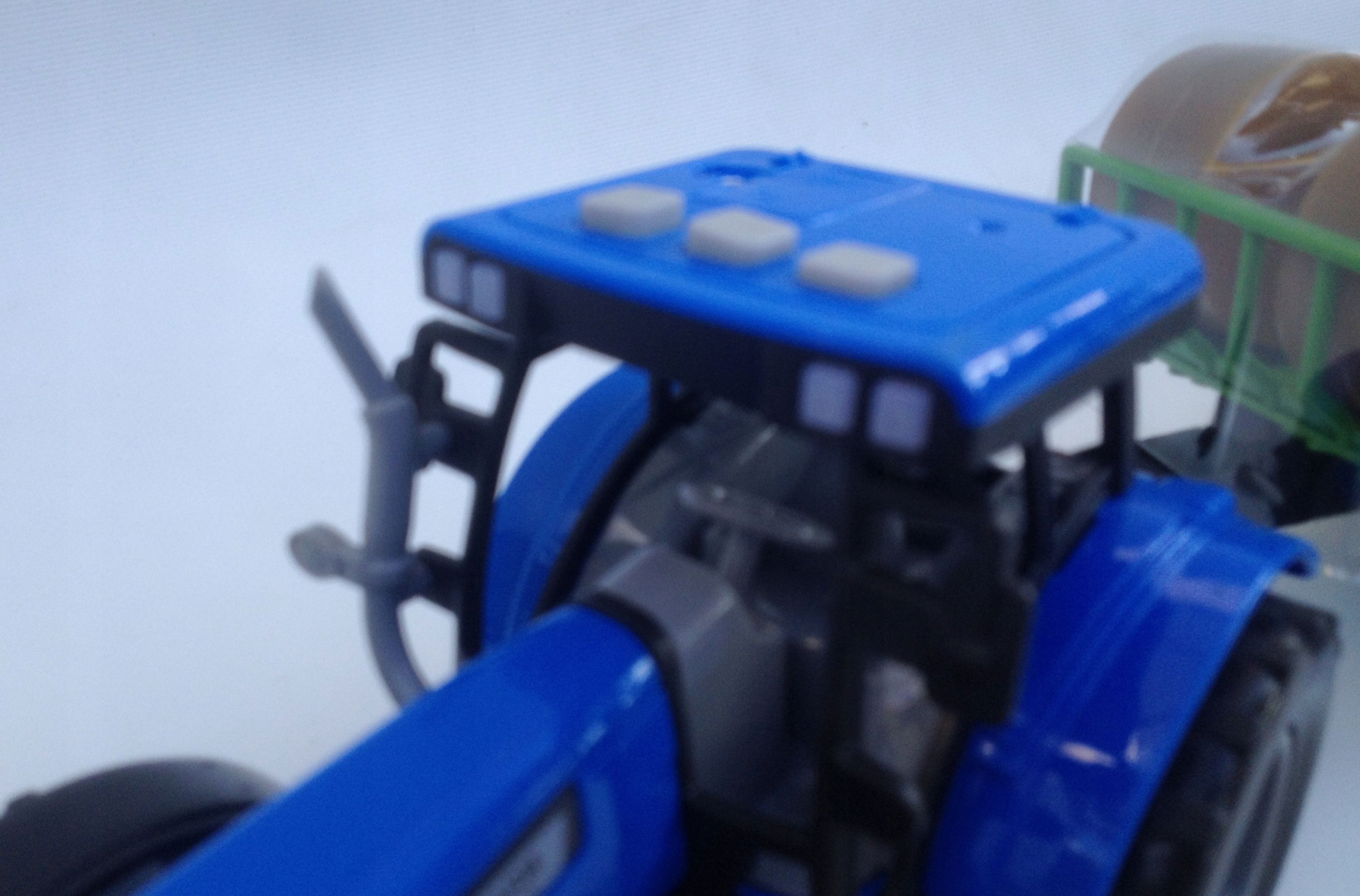 DUŻY TRAKTOR Z PRZYCZEPĄ ŚWIATŁO I DŹWIĘK FARMER Rodzaj pojazdu traktor