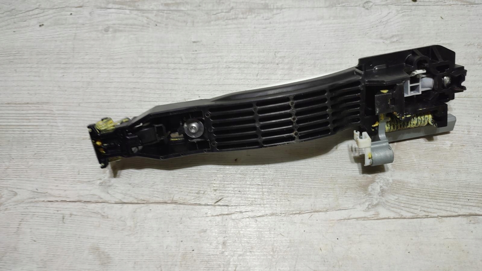 handle left rear part Mazda 2 DJ/DL lift