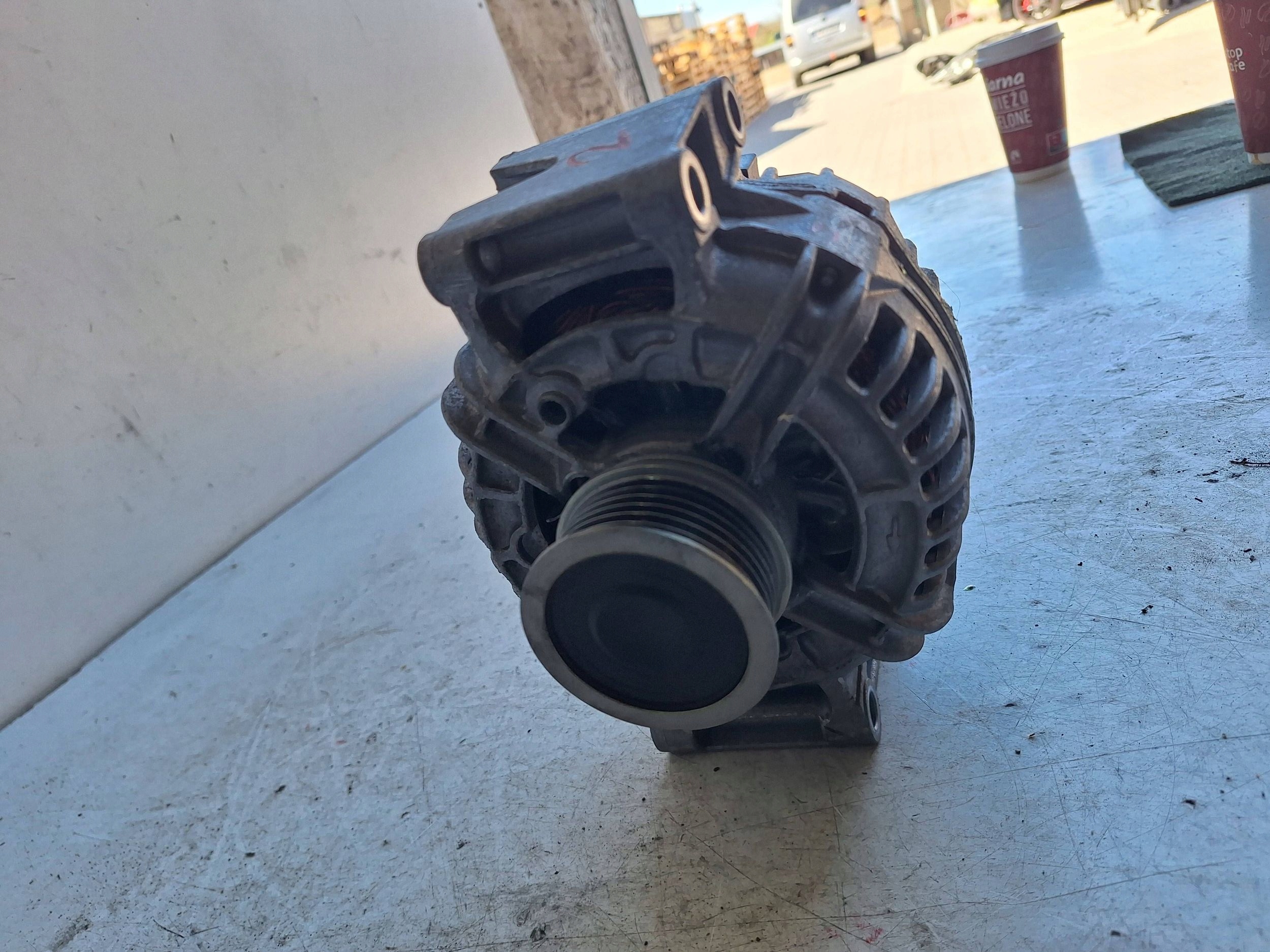 VOLKSWAGEN SEAT SKODA AUDI starter 06B903015AB BOSCH