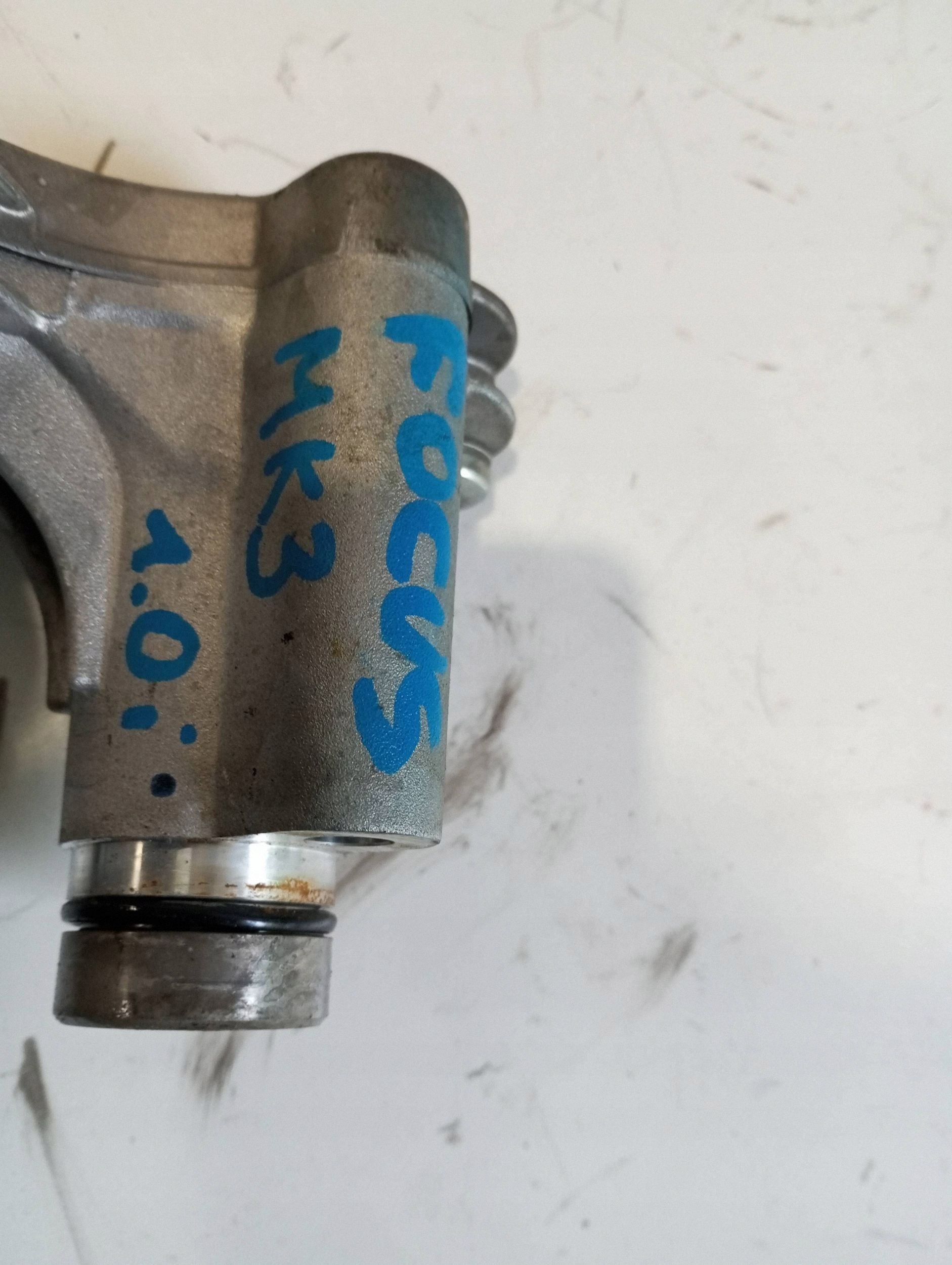 water pump FORD FOCUS MK3 1,0i H6BG8501AA