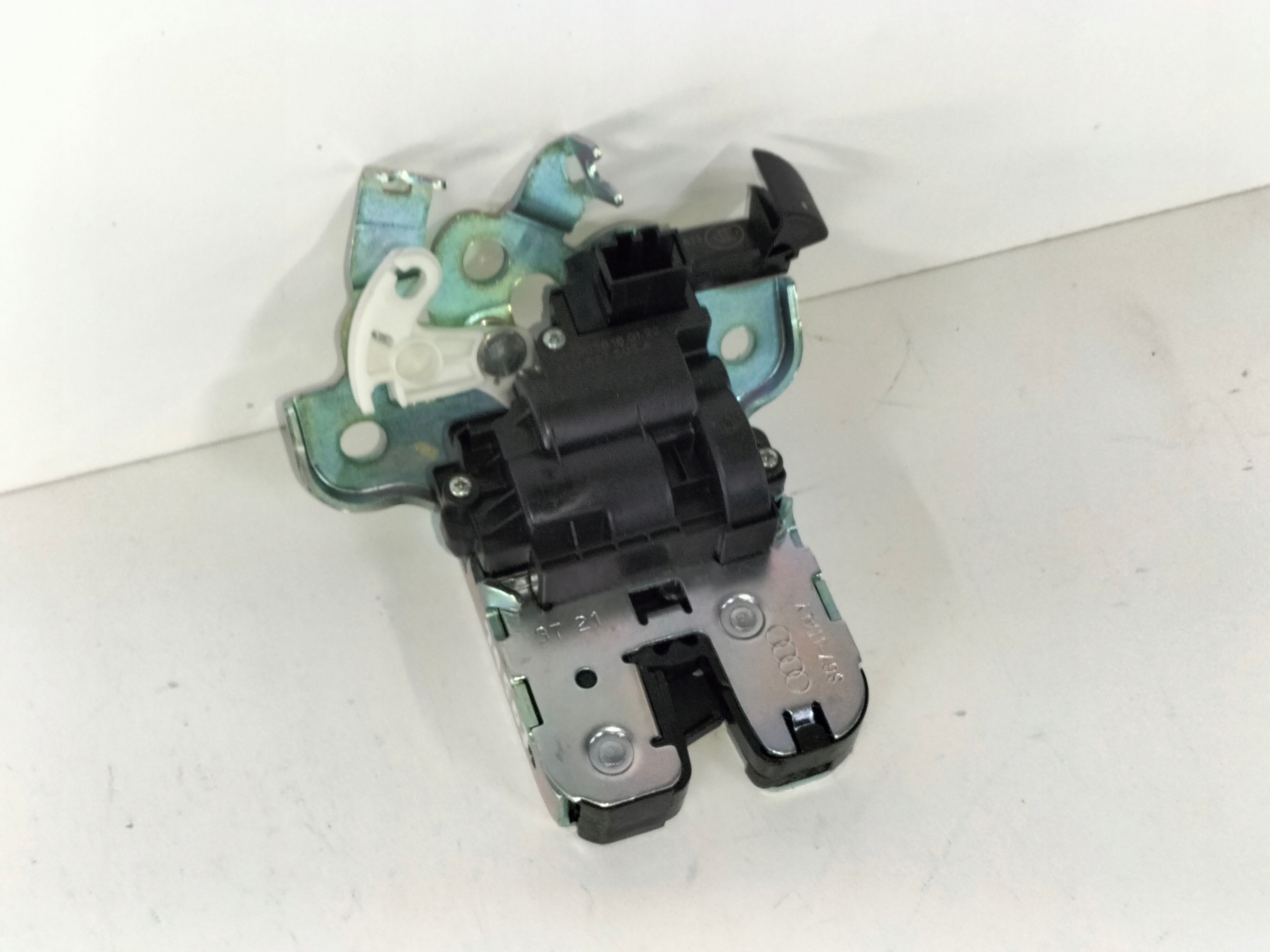 lock bonnet rear part SKODA OCTAVIA III 13- LEON III 13