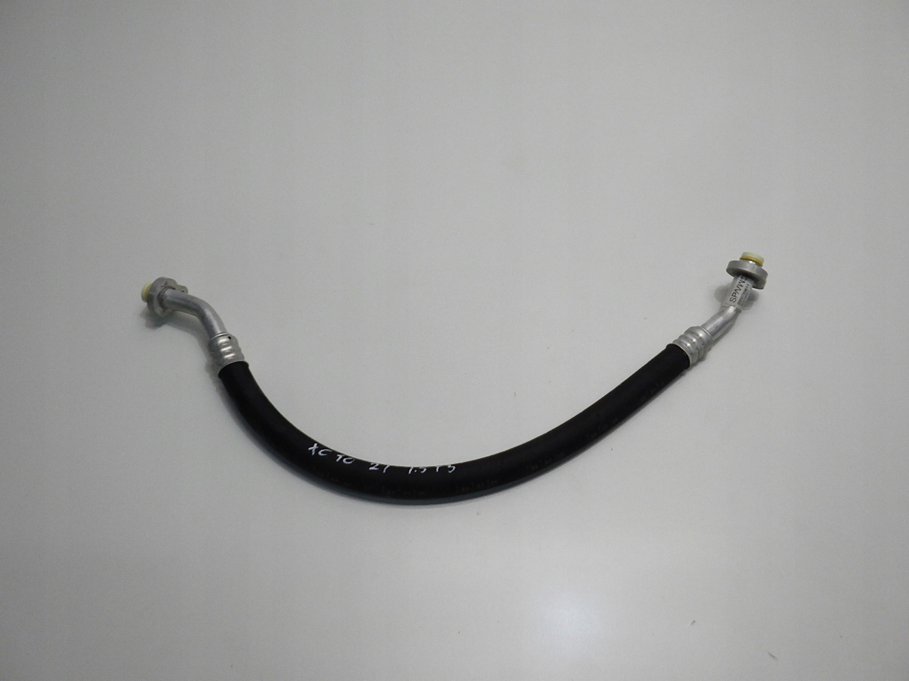 VOLVO XC40 21R трубка кондиционер шланг 32226551
