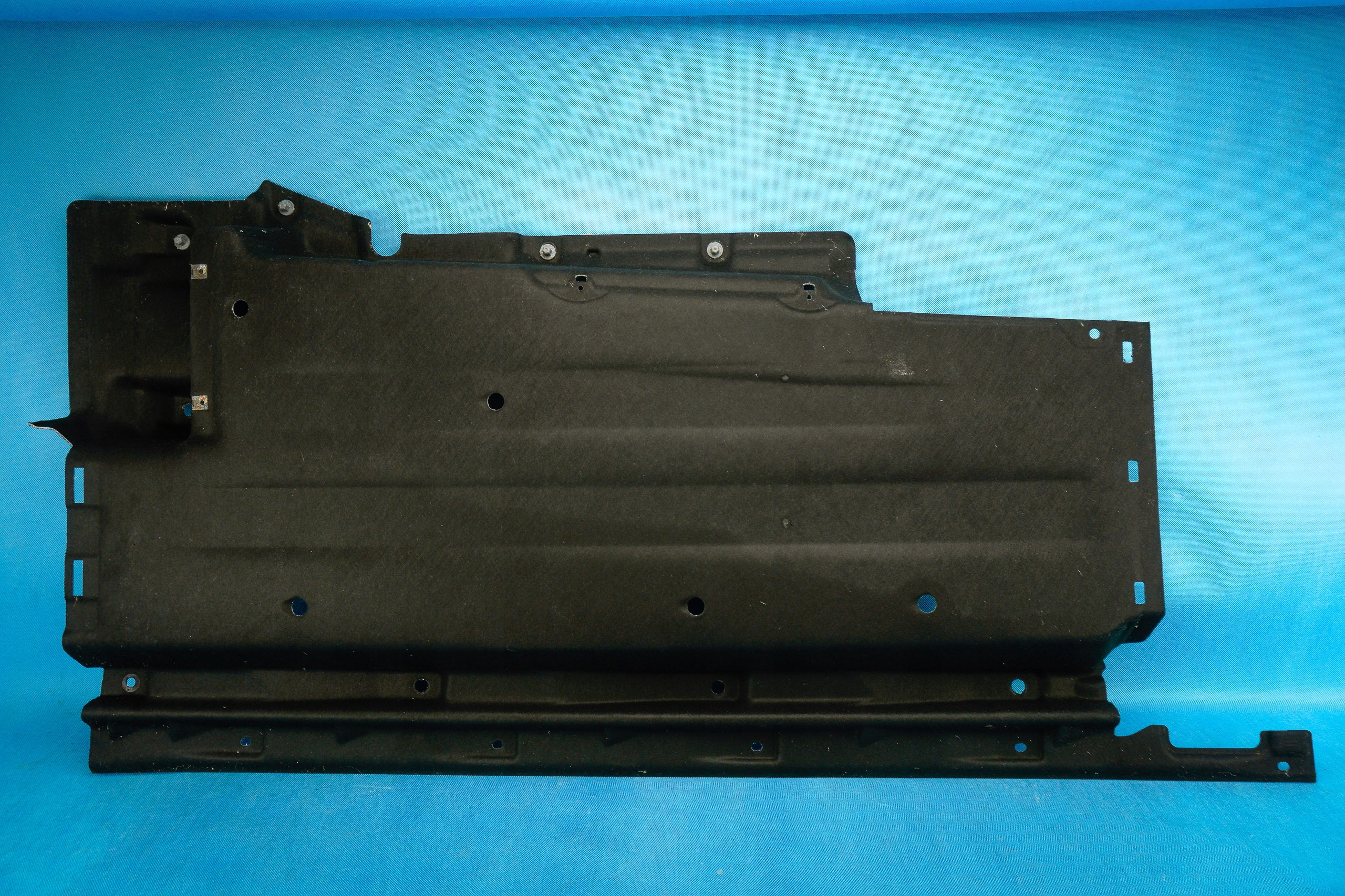 cover chassis left Audi Q5 SQ5 8R 8R0825207E