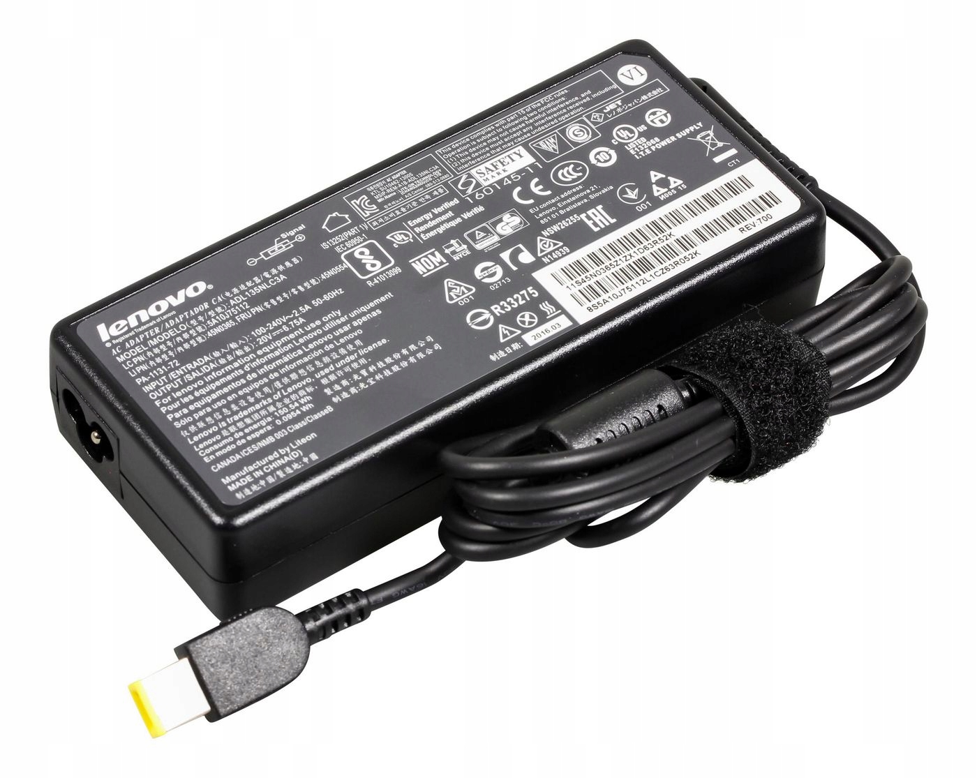 Lenovo 20V 6.75A Adaptér (cmn)
