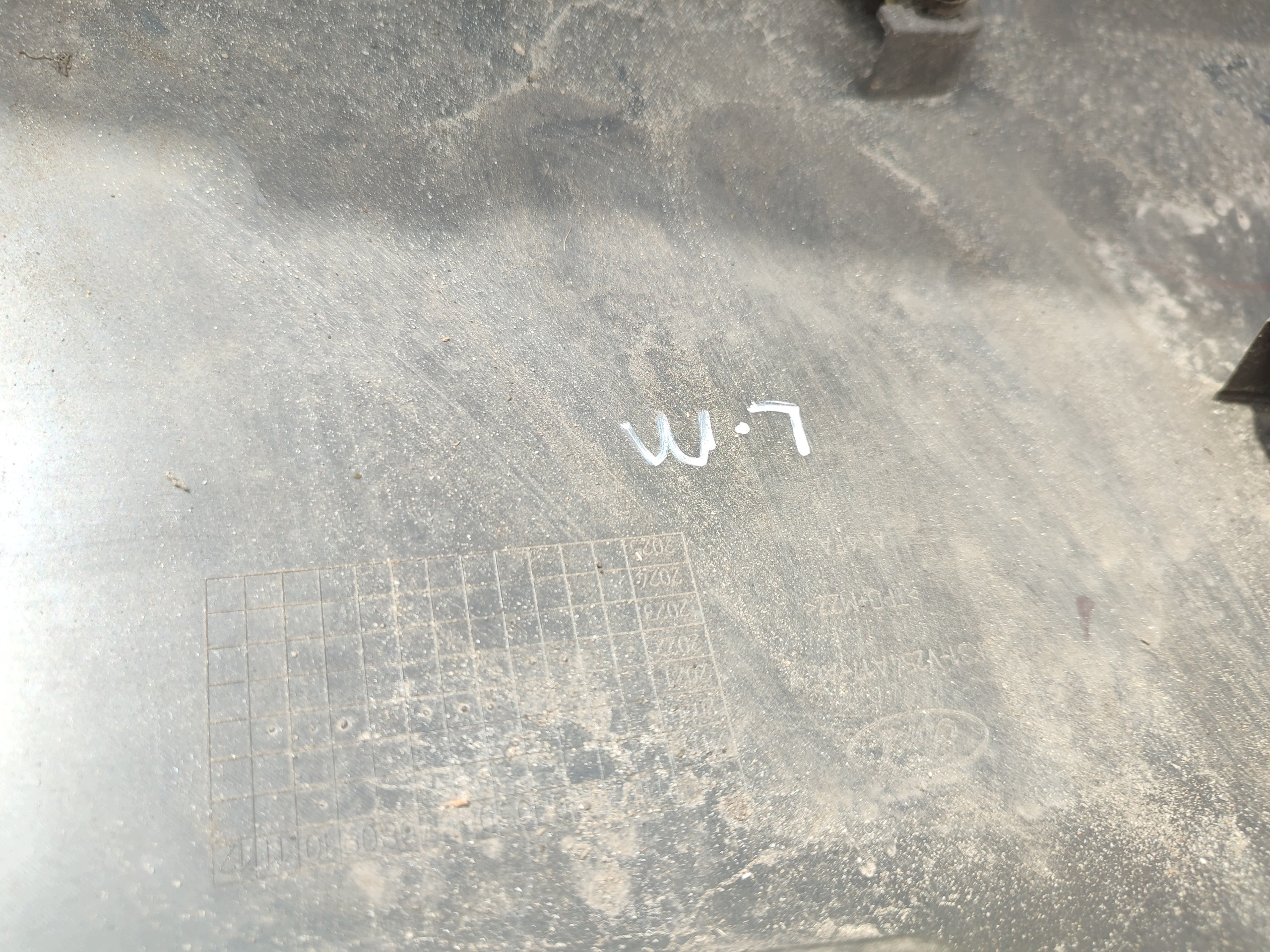bk31-v254a17-agw moulding left side ford transit mk8