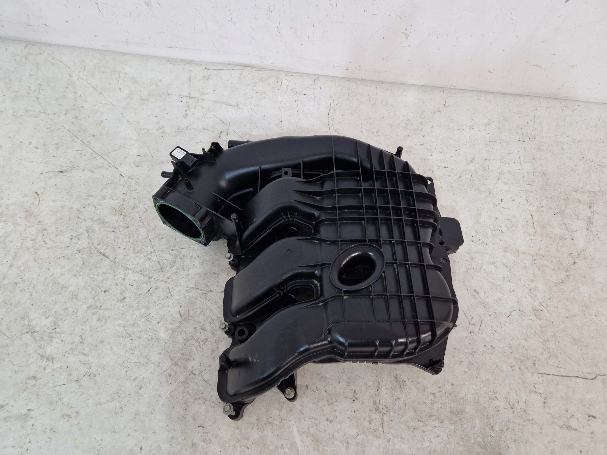 DODGE CHARGER 2019 3.6 V6 intake manifold 05184693AE