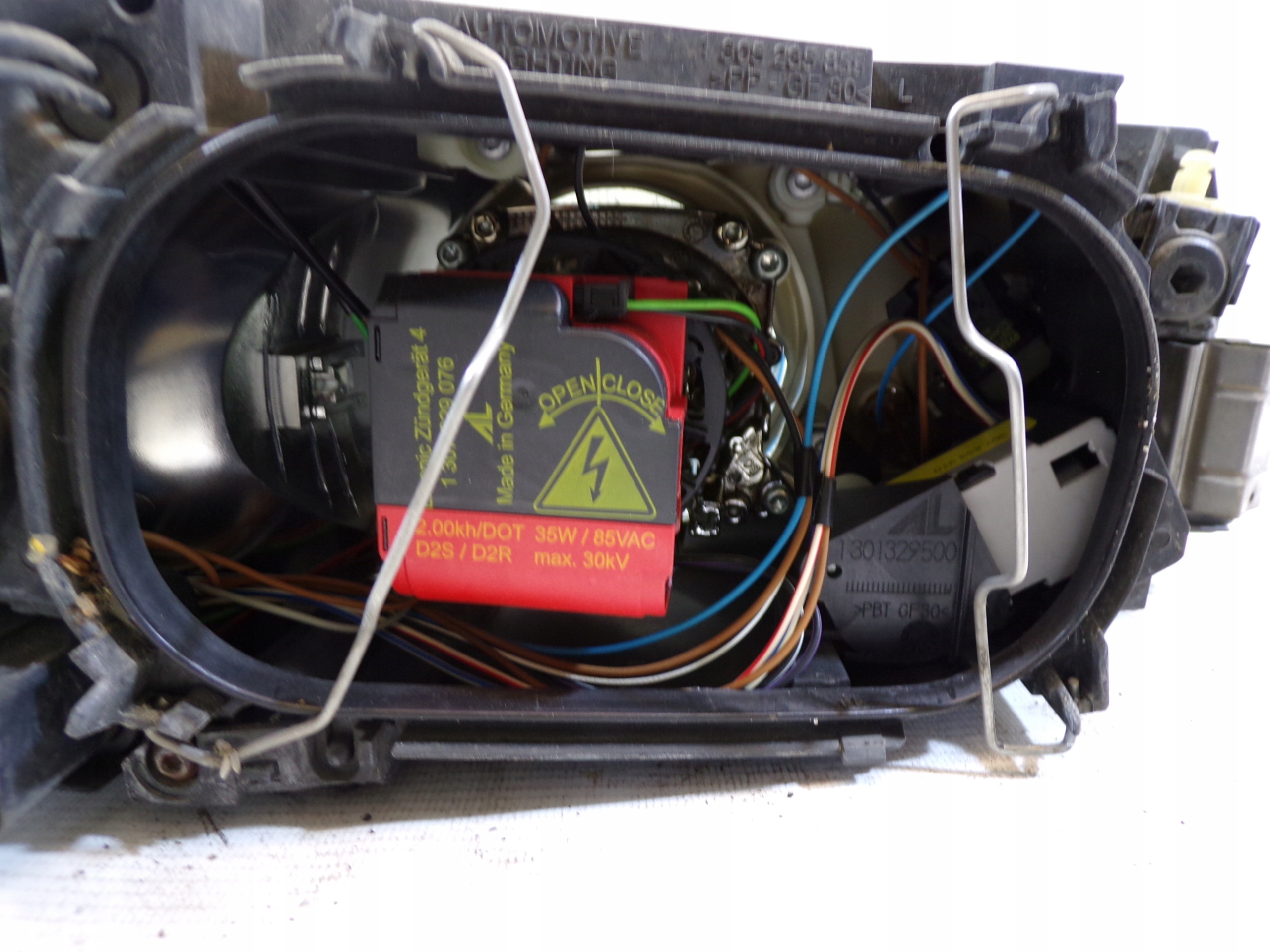 light front front left VOLVO V50 XENON (1) (K)