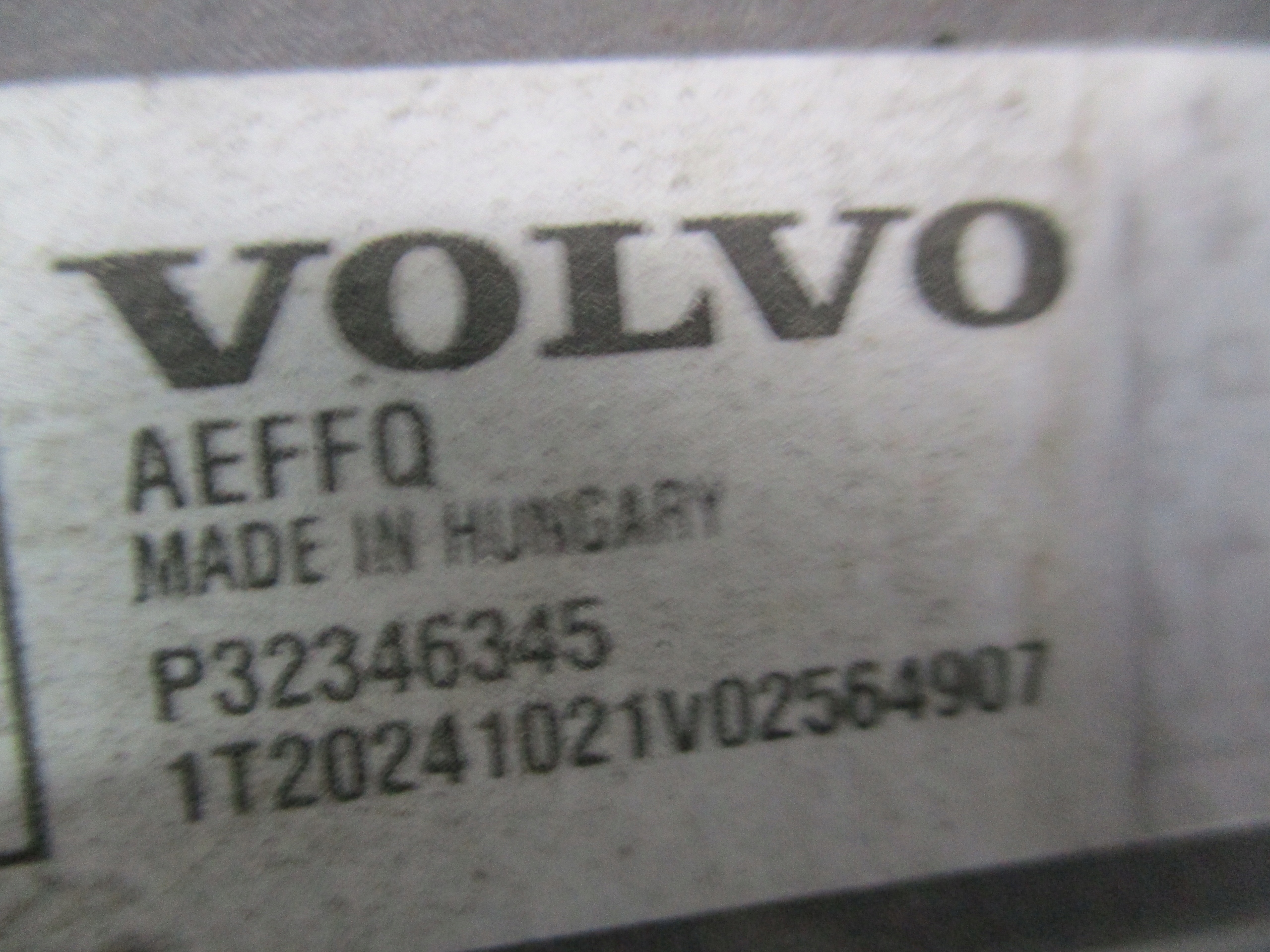 Boîter direction VOLVO V60 II 24R P32346345