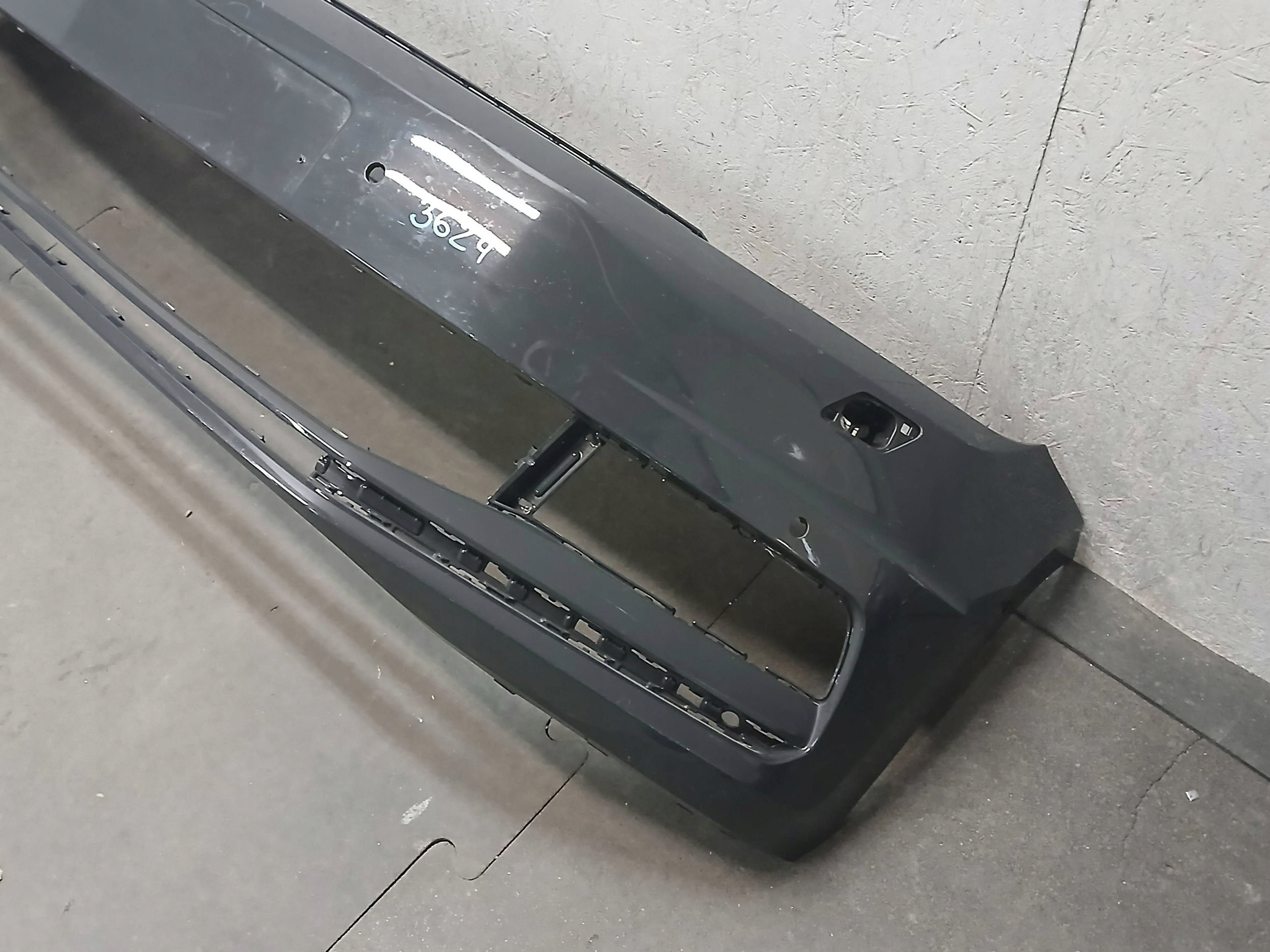 Pare choc Avant VW TOURAN 5TA 15