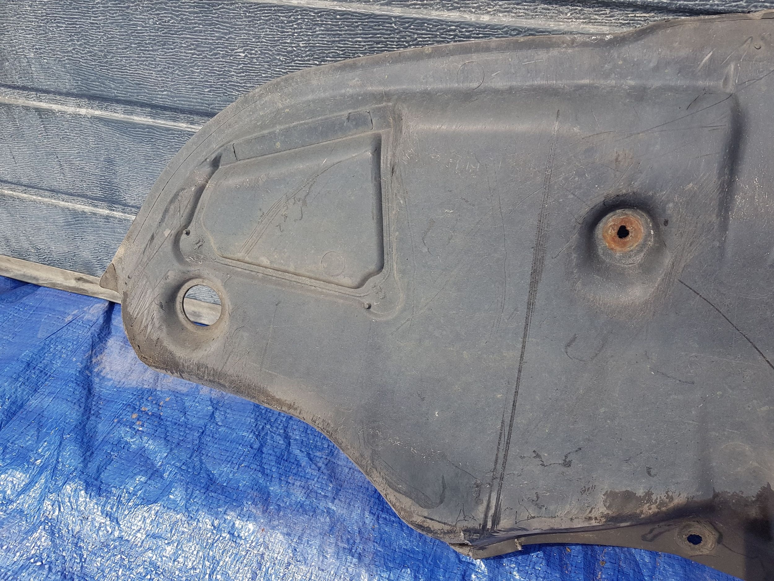 cover below engine bumper lower Mercedes E W211 2115203023