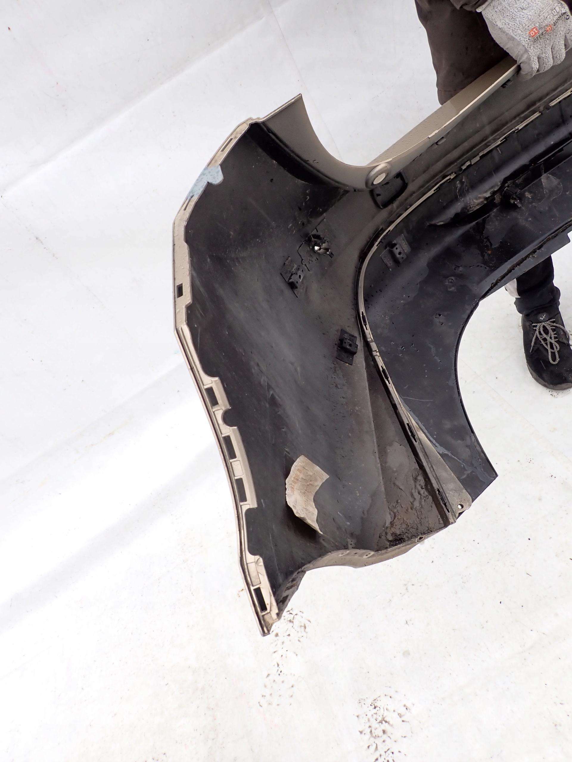 VOLVO V60 e 1 11-13 Paraurti posteriore posteriore PDC