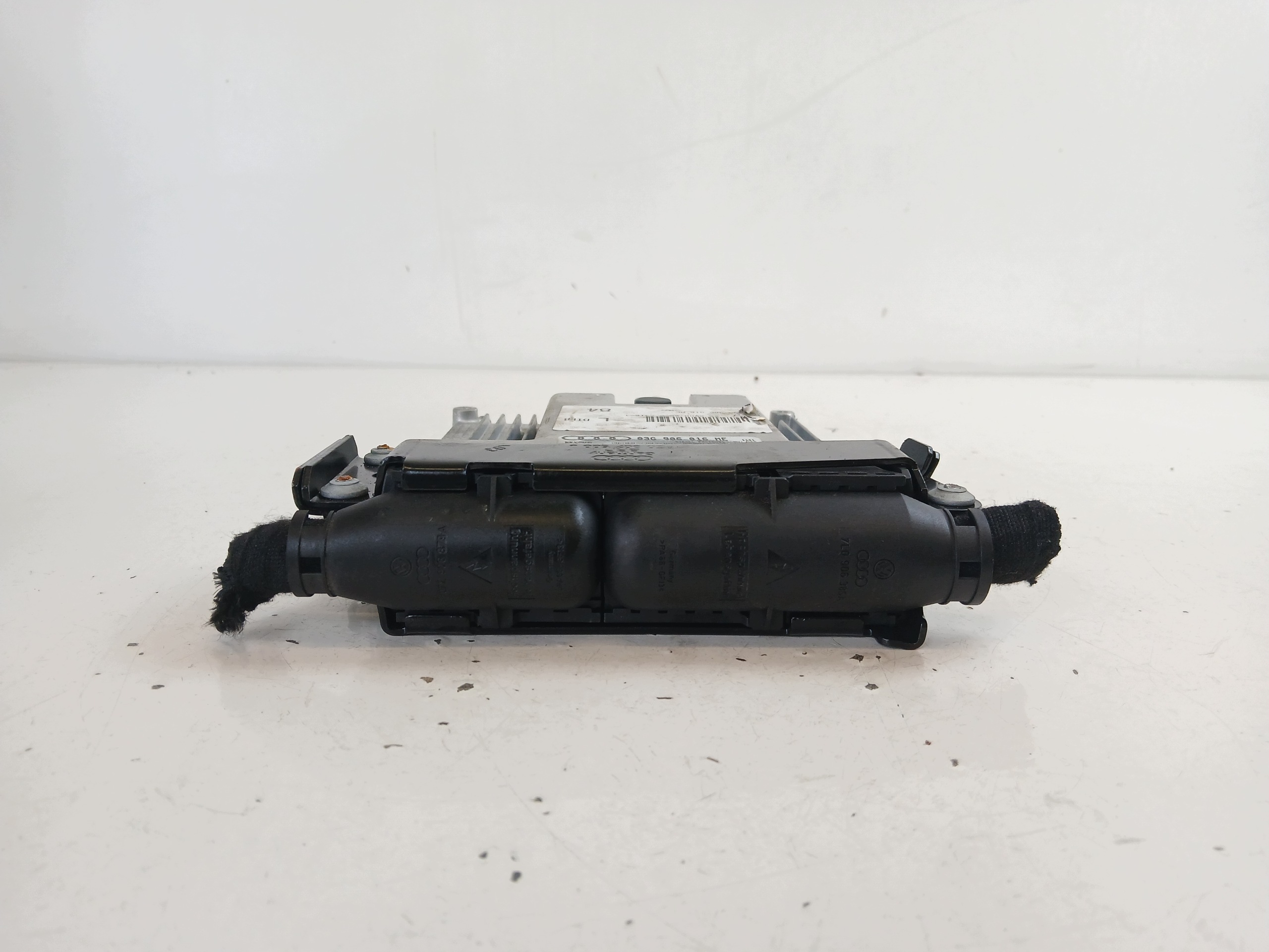 AUDI A6 C6 2.0 TDI control unit of the engine 03G906016ME