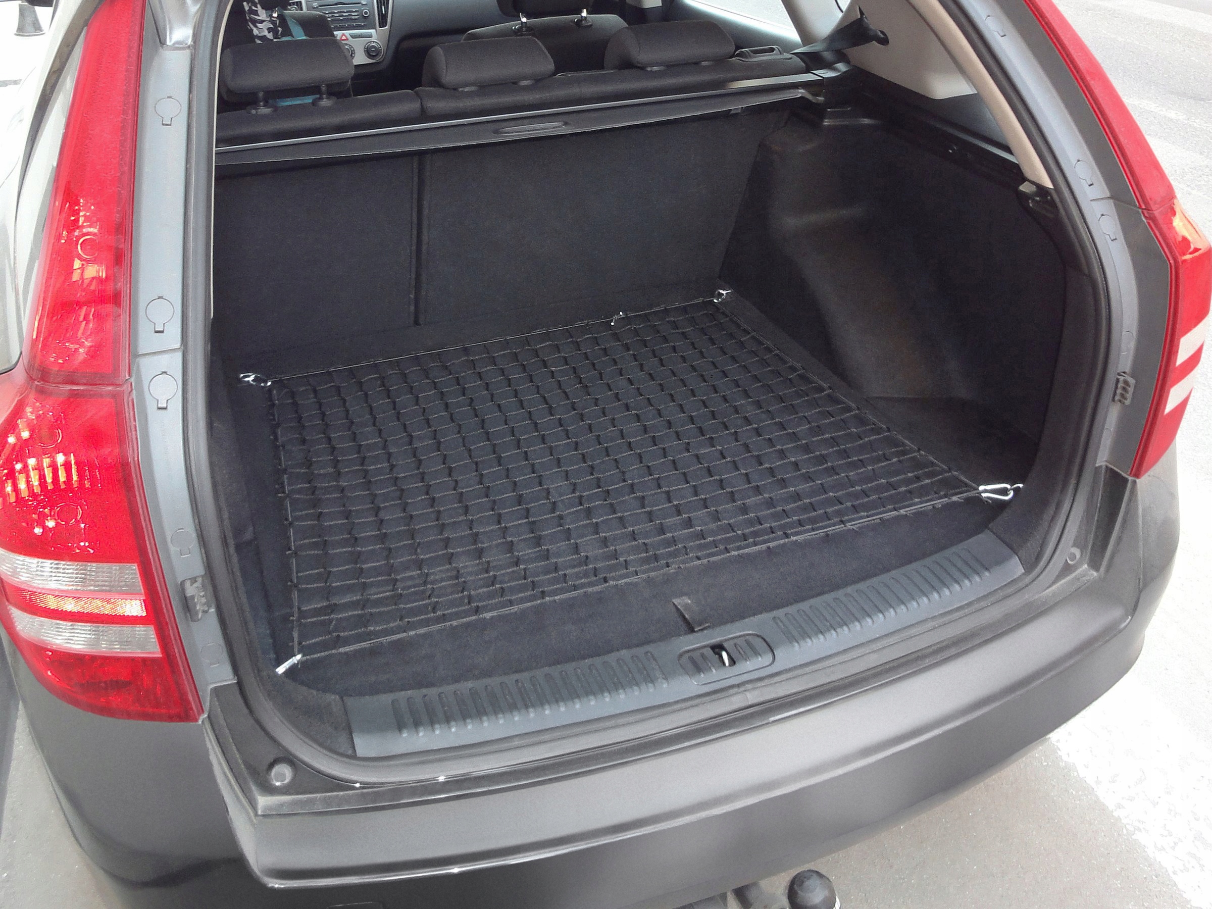 SIATKA BAGAŻNIKA KIA CEED I SW KOMBI 2006-2012 Numer katalogowy producenta K0065