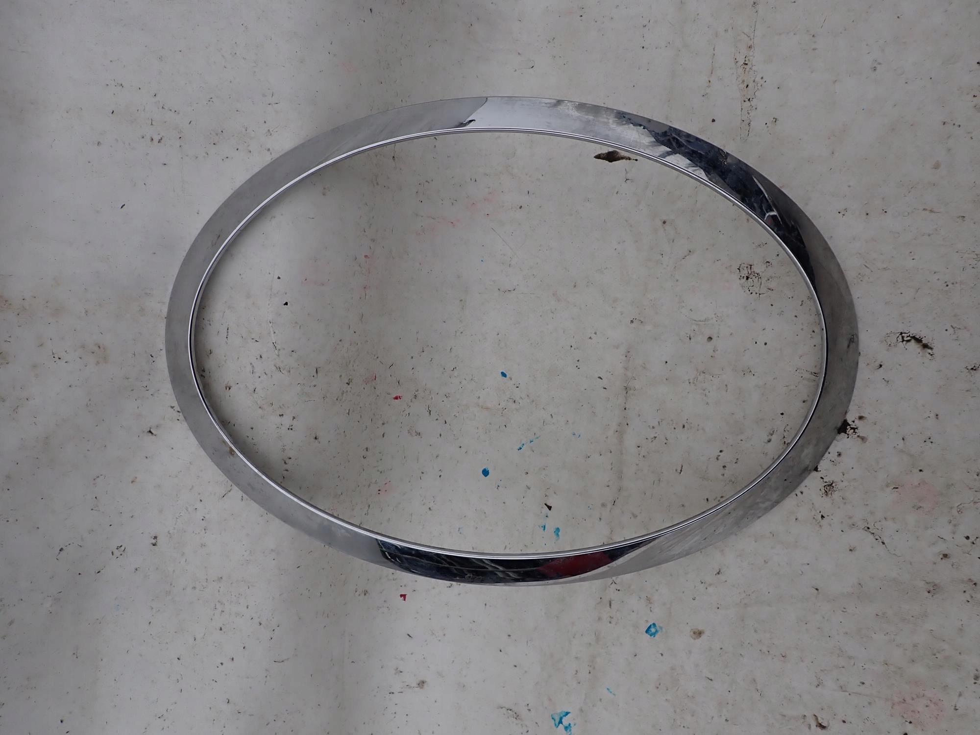 MINI COOPER III 3 F55 14- frame CHROM lights right