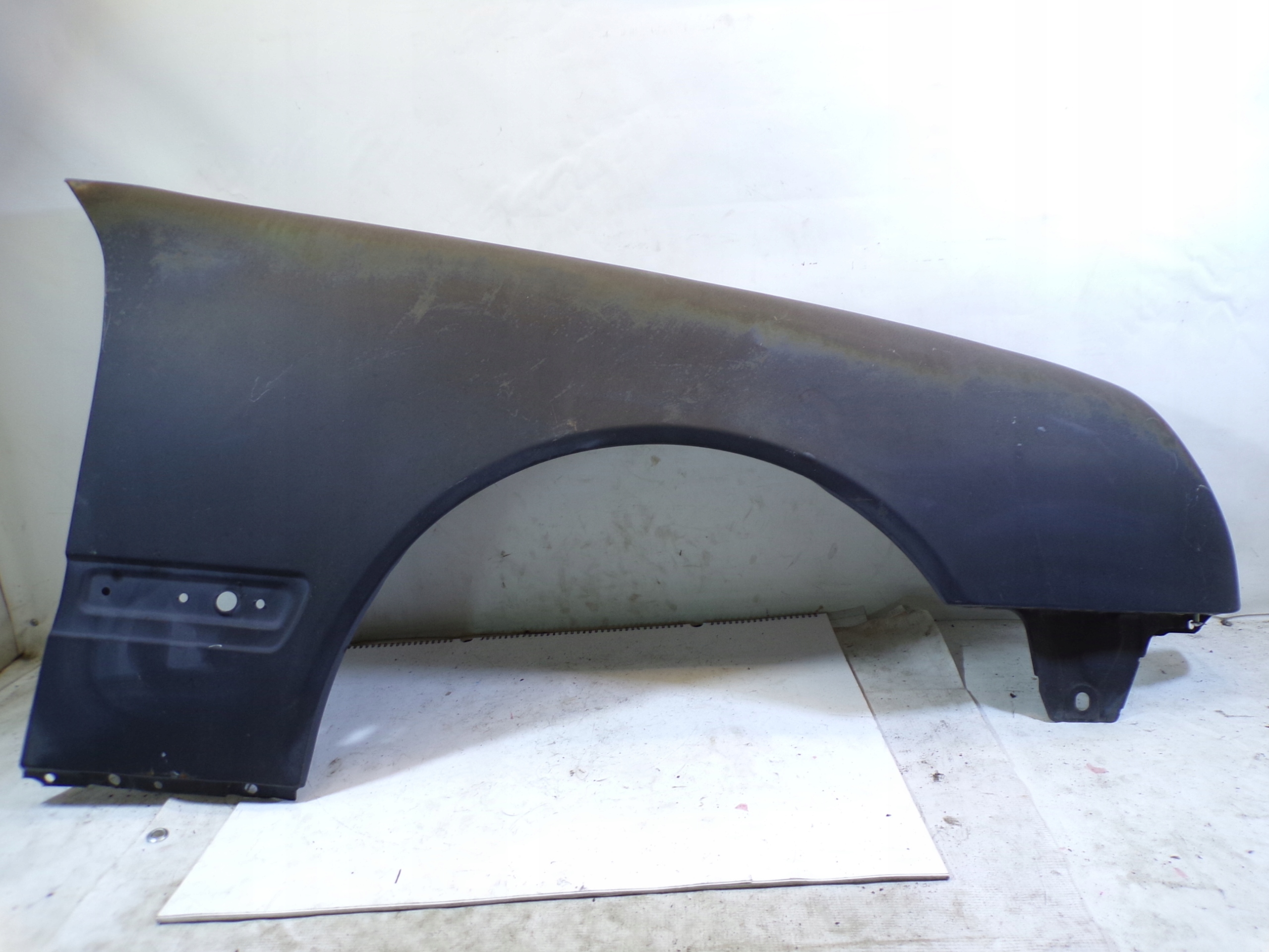fender right front MERCEDES W210 (F1)