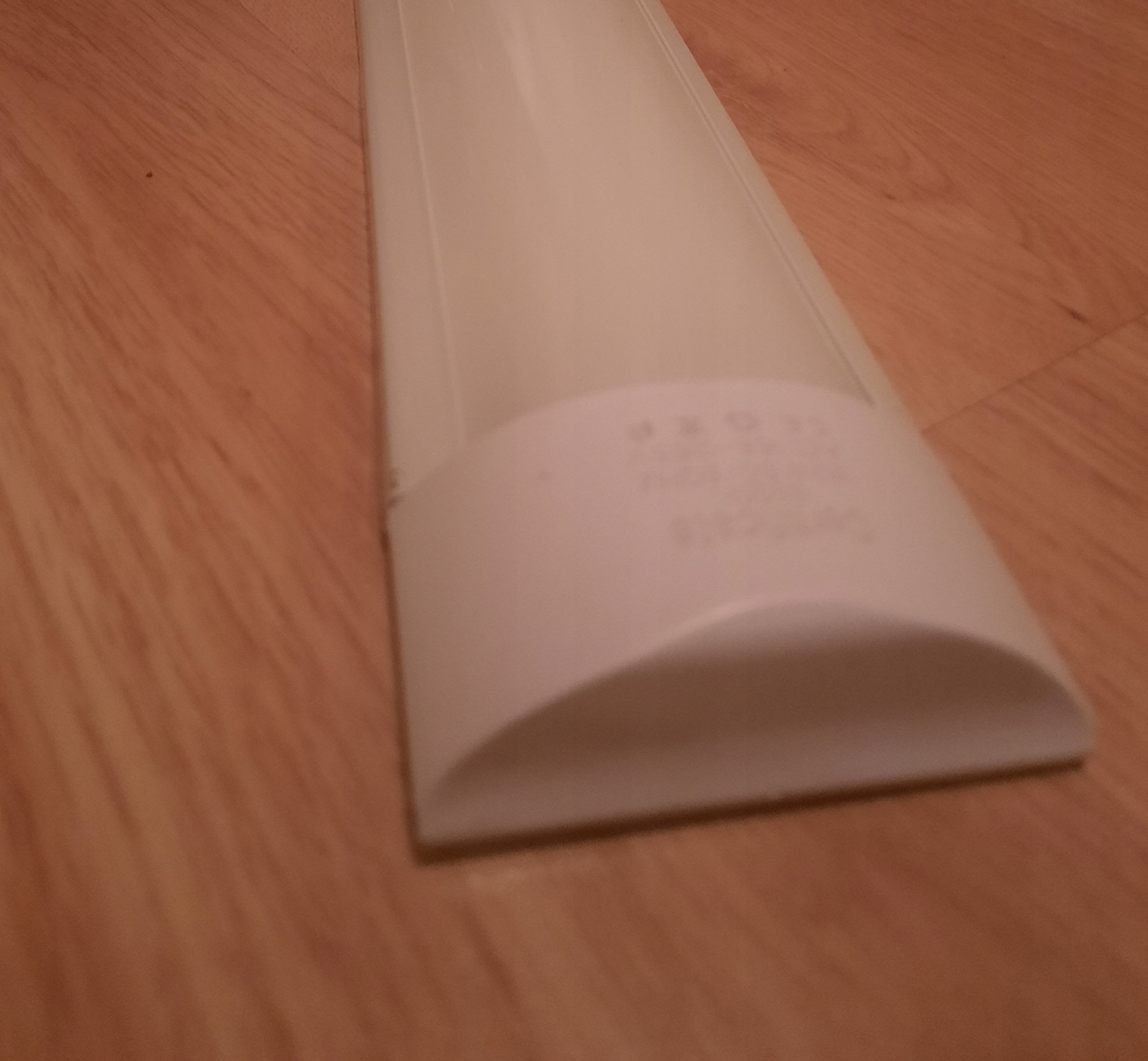 LAMPA LED DO GARAŻU, WARSZTATU MOCNA 90CM Marka inna