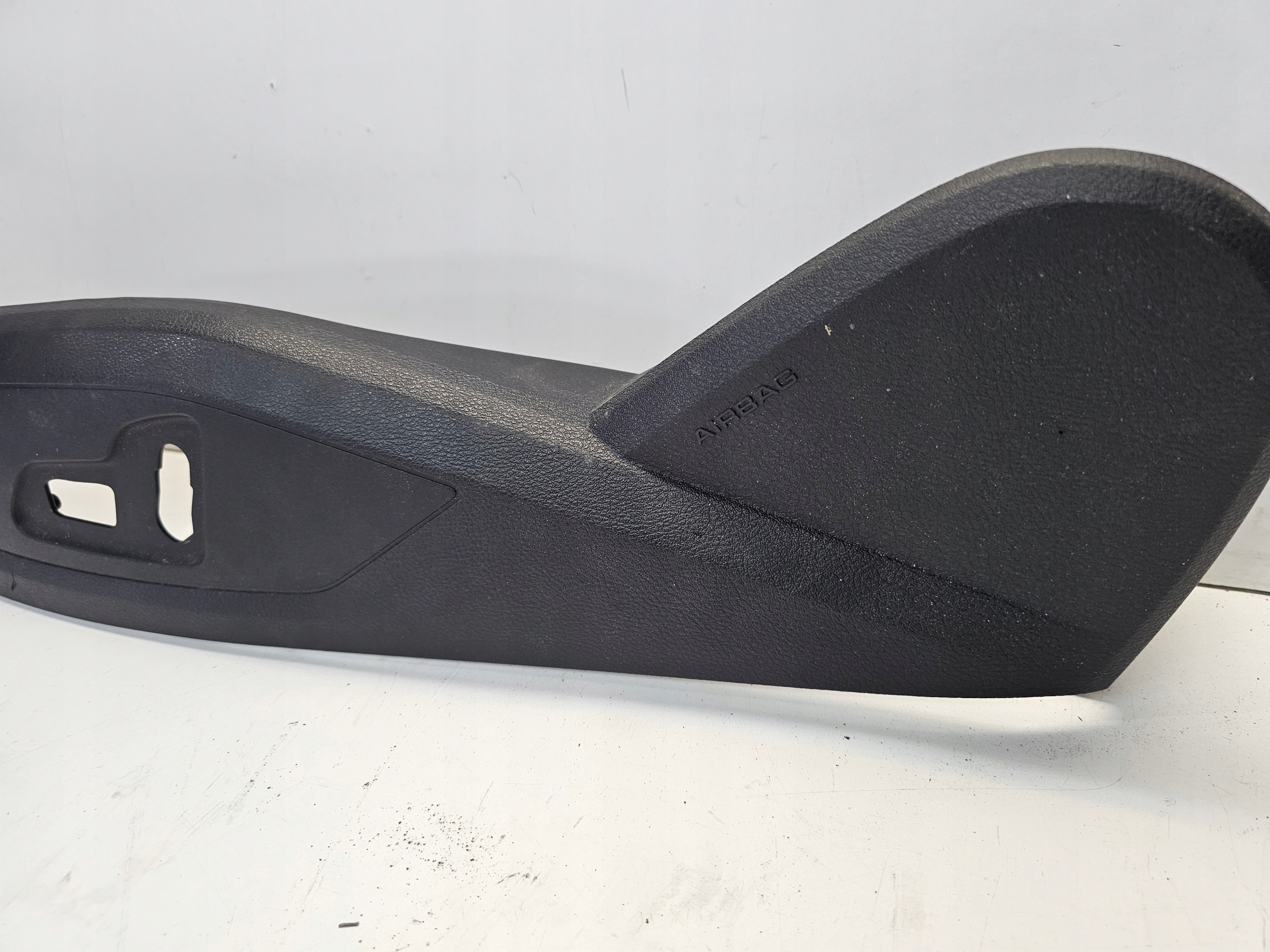 cover spoiler seat left AUDI A4 B9 A5 8W 8W0881325Q