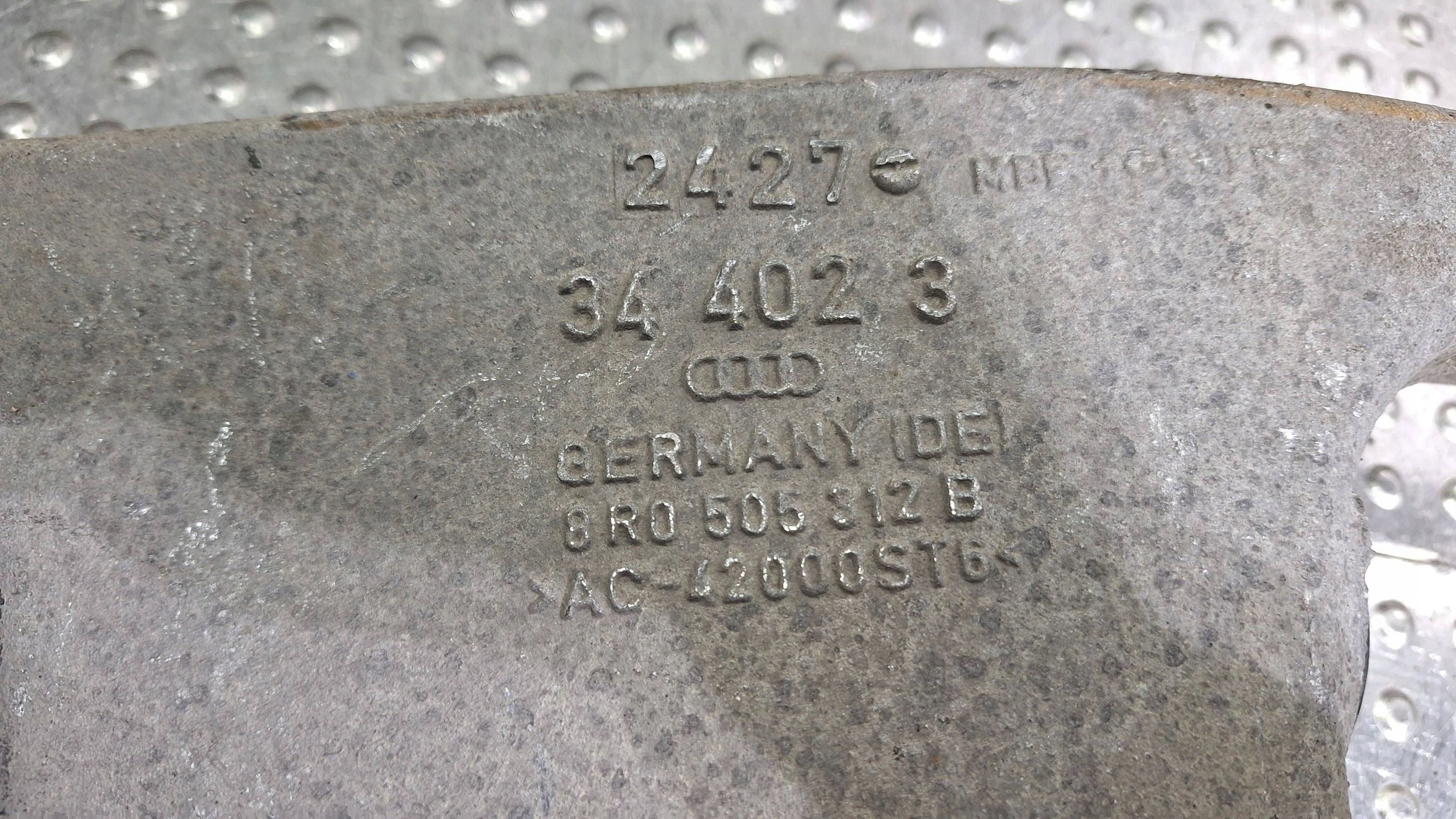 Querlenker rechts heck 8R0505312B AUDI Q5 8R QUATTRO