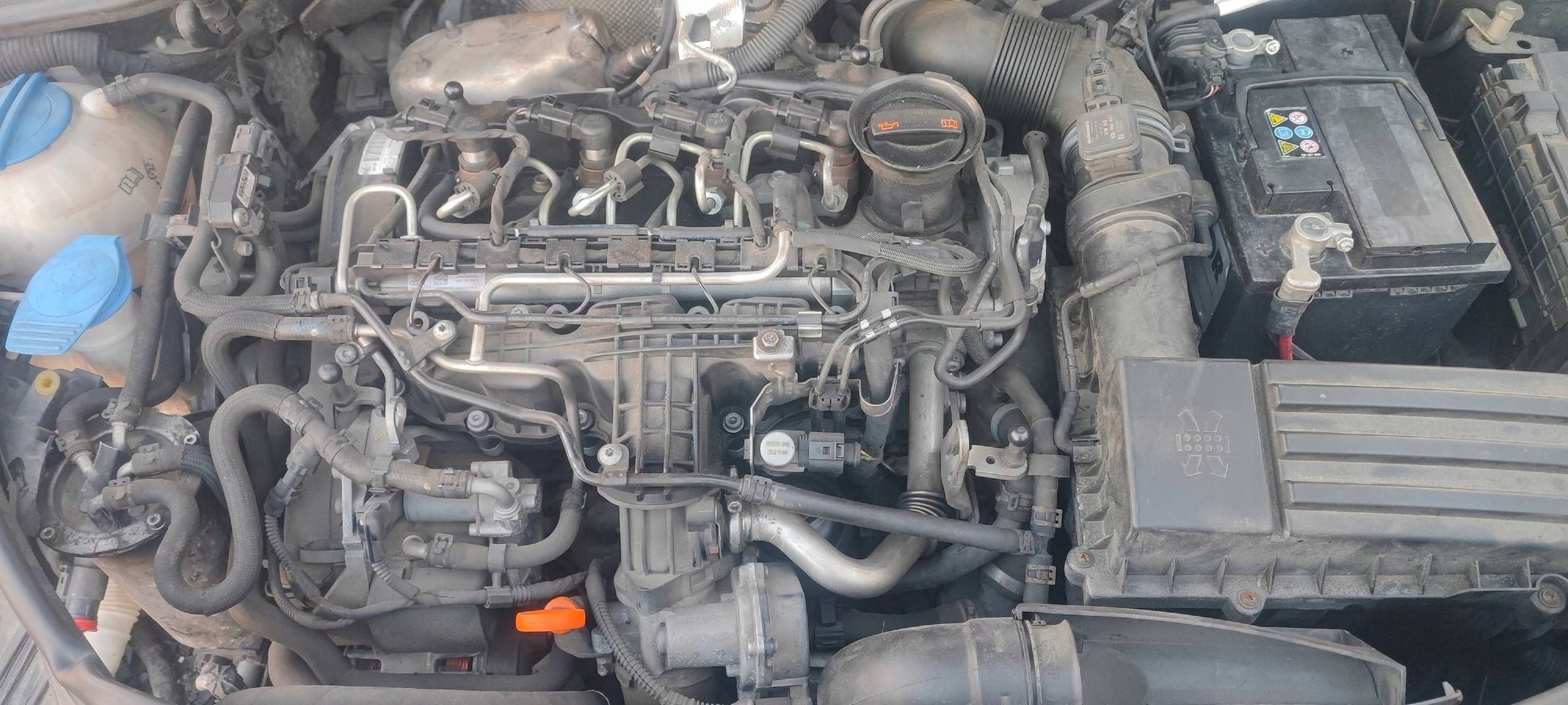 AUDI A3 8P LIFT OCTAVIA II LIFT GOLF VI complete engine 1.6 TDI CAYC 105KM