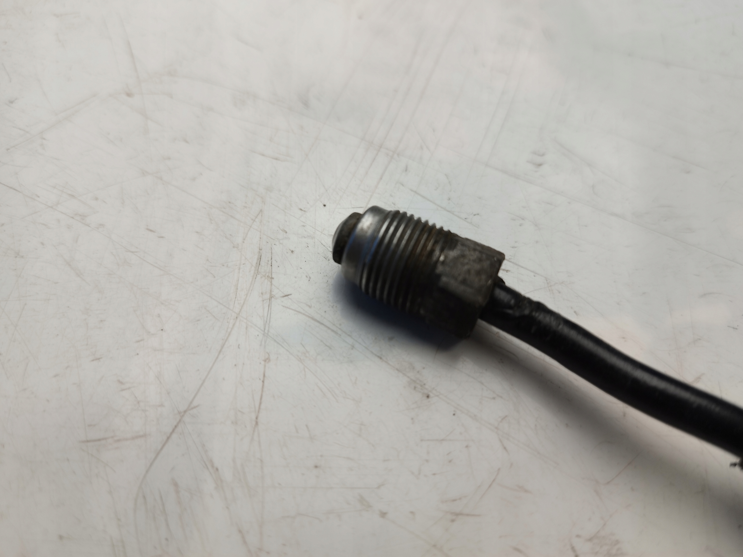 7L0614724C тормозной шланг Audi