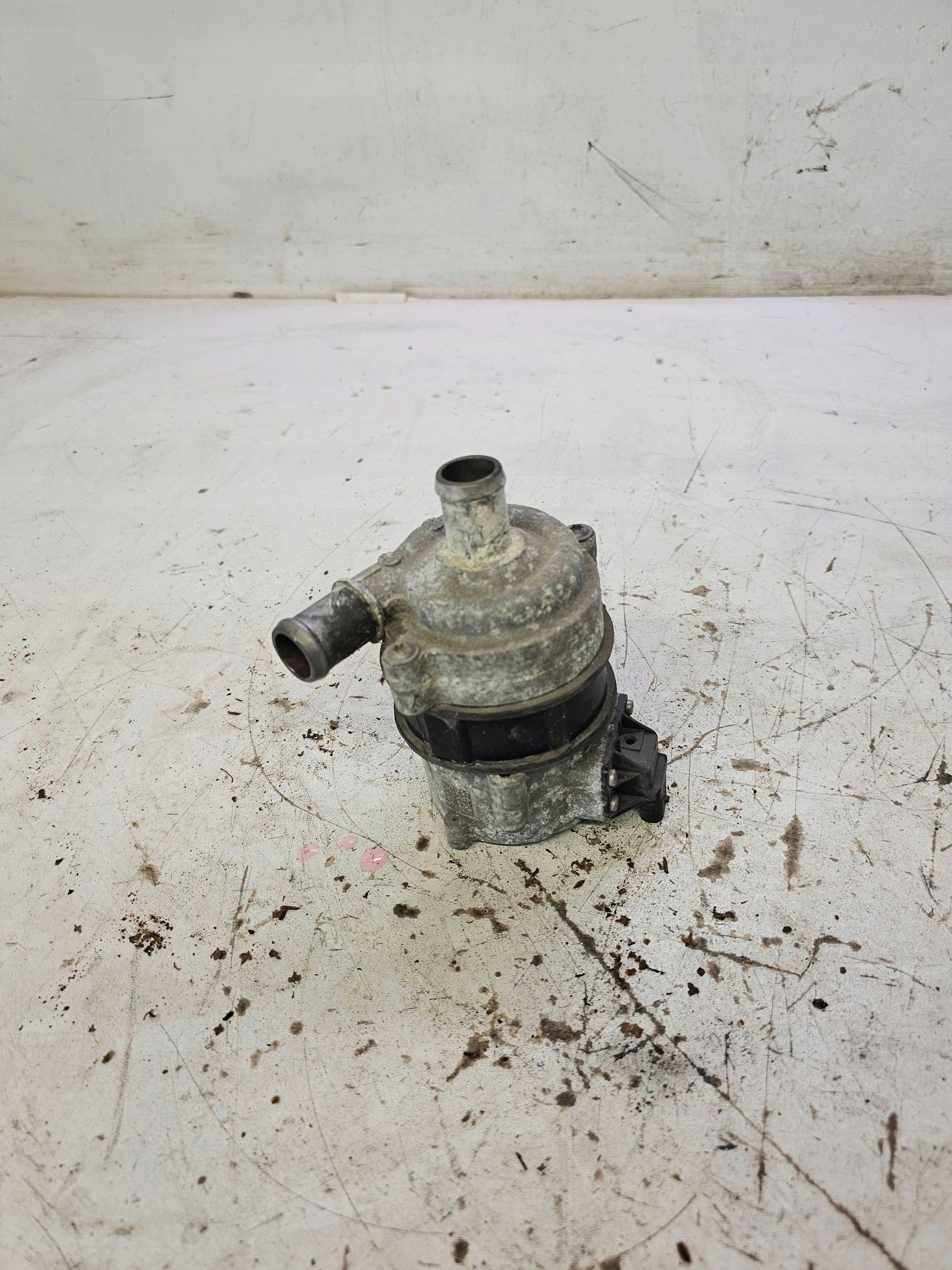 supplementary water pump AUDI A4 A5 A6 A7 4H0965567A
