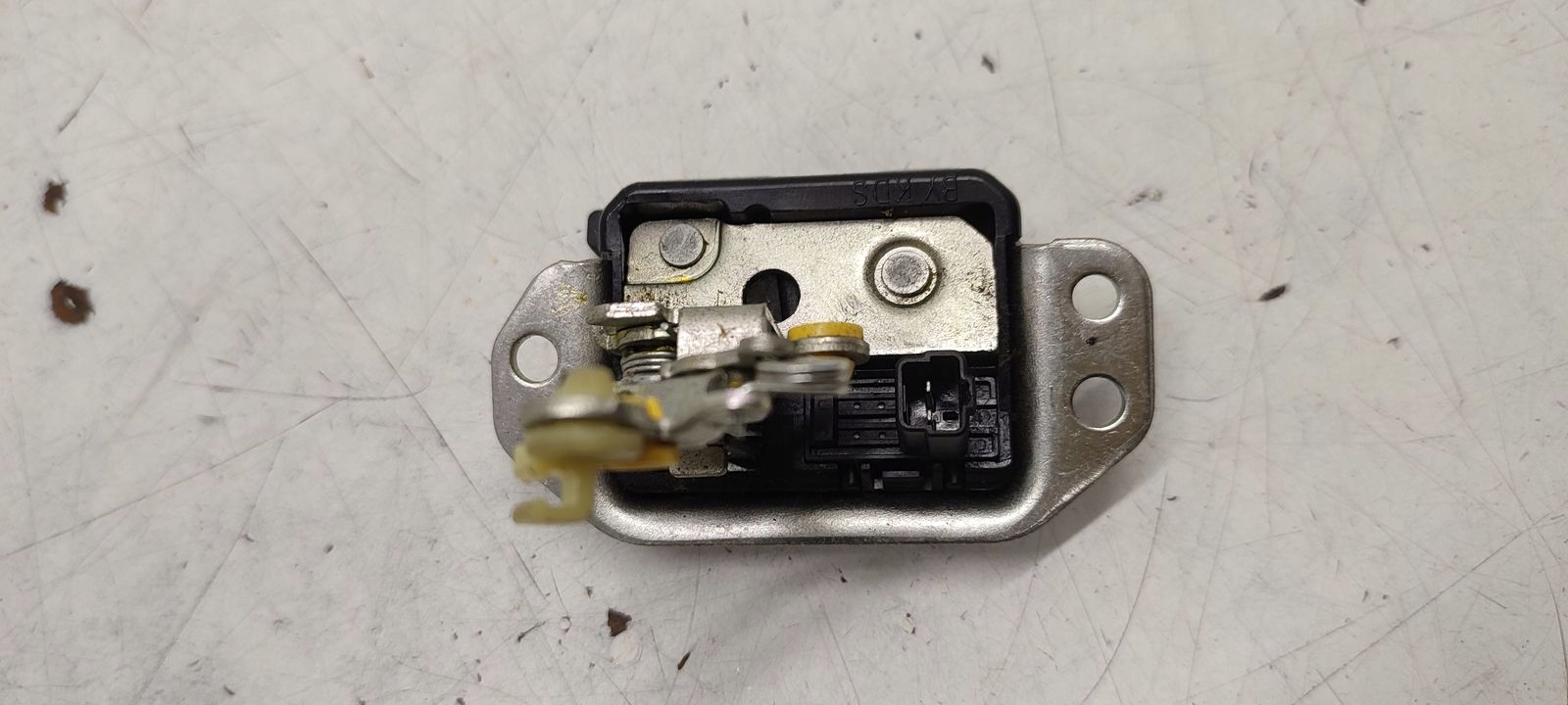 lock bonnet boot Chevrolet Aveo