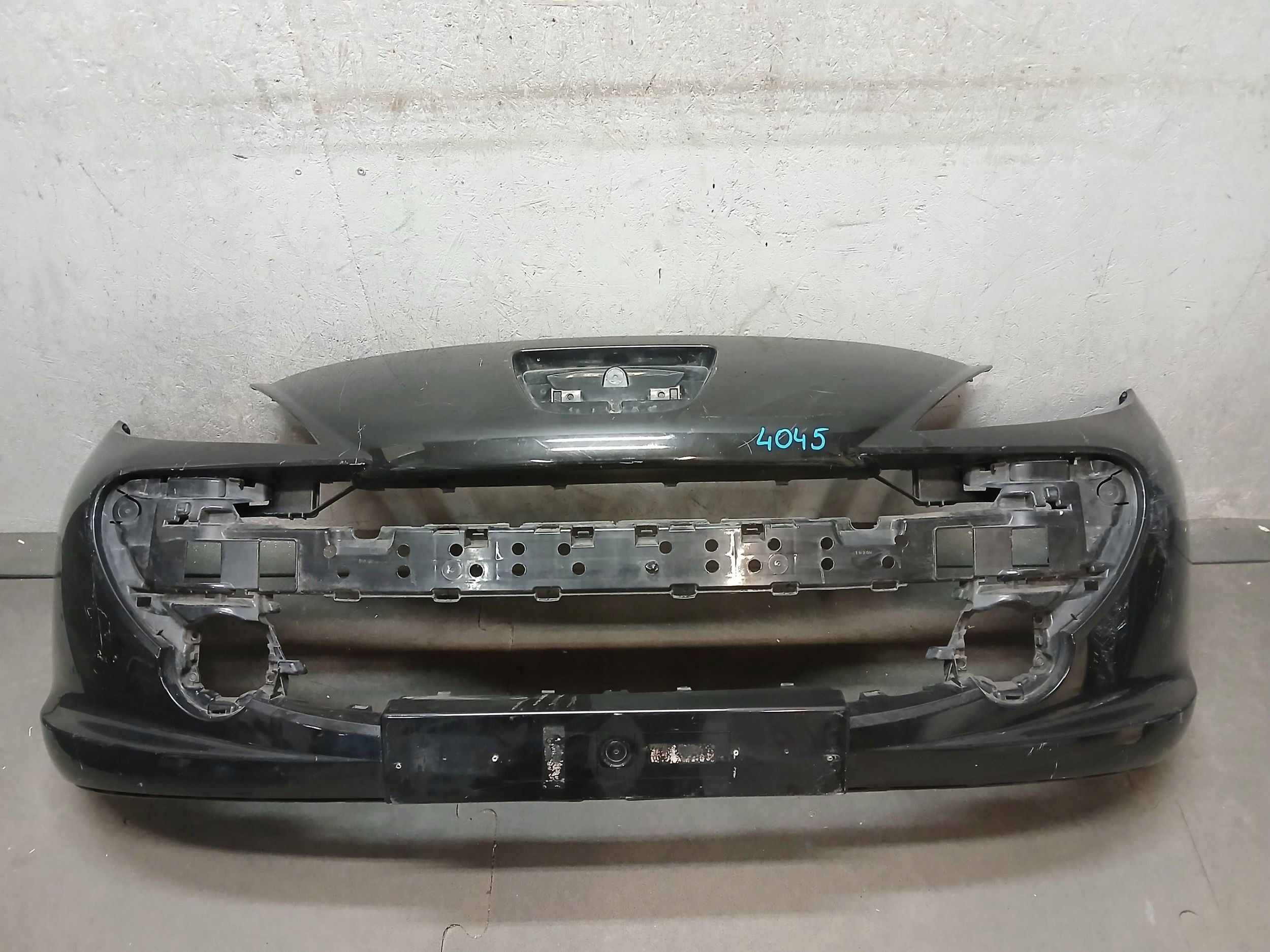 nárazník předek PEUGEOT 207