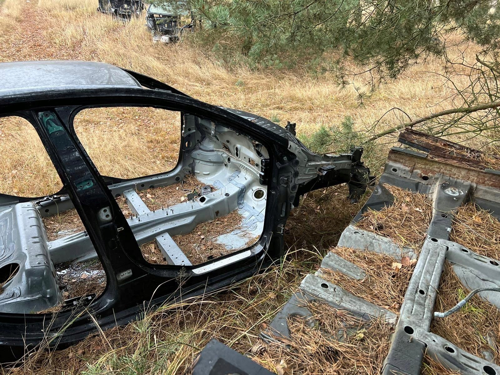 PRÓG SŁUPEK ŚRODKOWY PRAWY DŁUGI CITROEN DS4 Typ samochodu Samochody osobowe