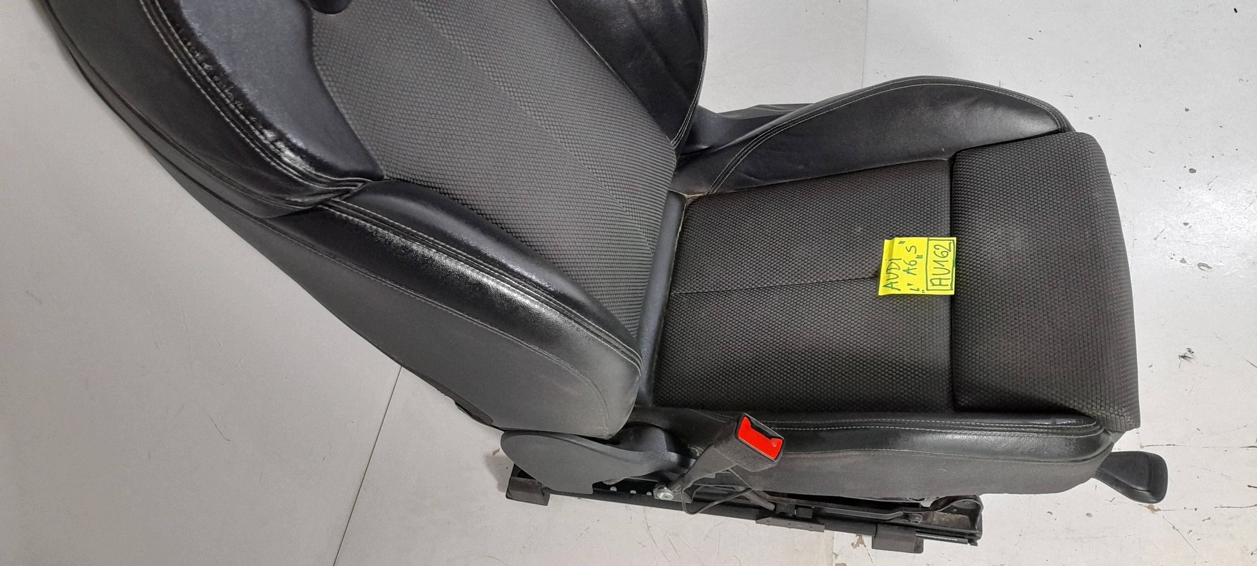 Audi A6 S6 C8 4K S-Line Siège Chauffeurs (AU162)