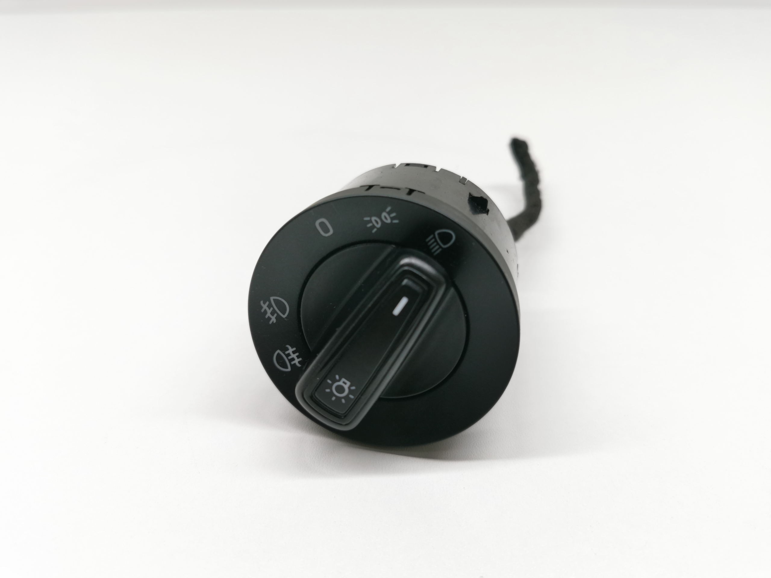 interruttore luci SKODA OCTAVIA III 5E0941431F