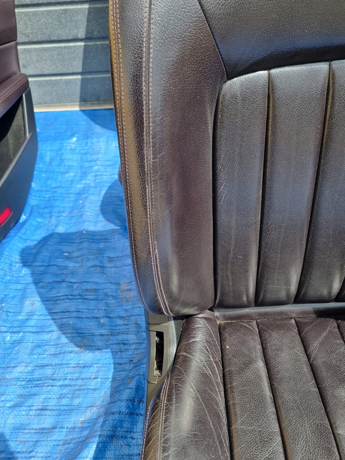 MERCEDES CLS W218 Berline Siège Violet KPL