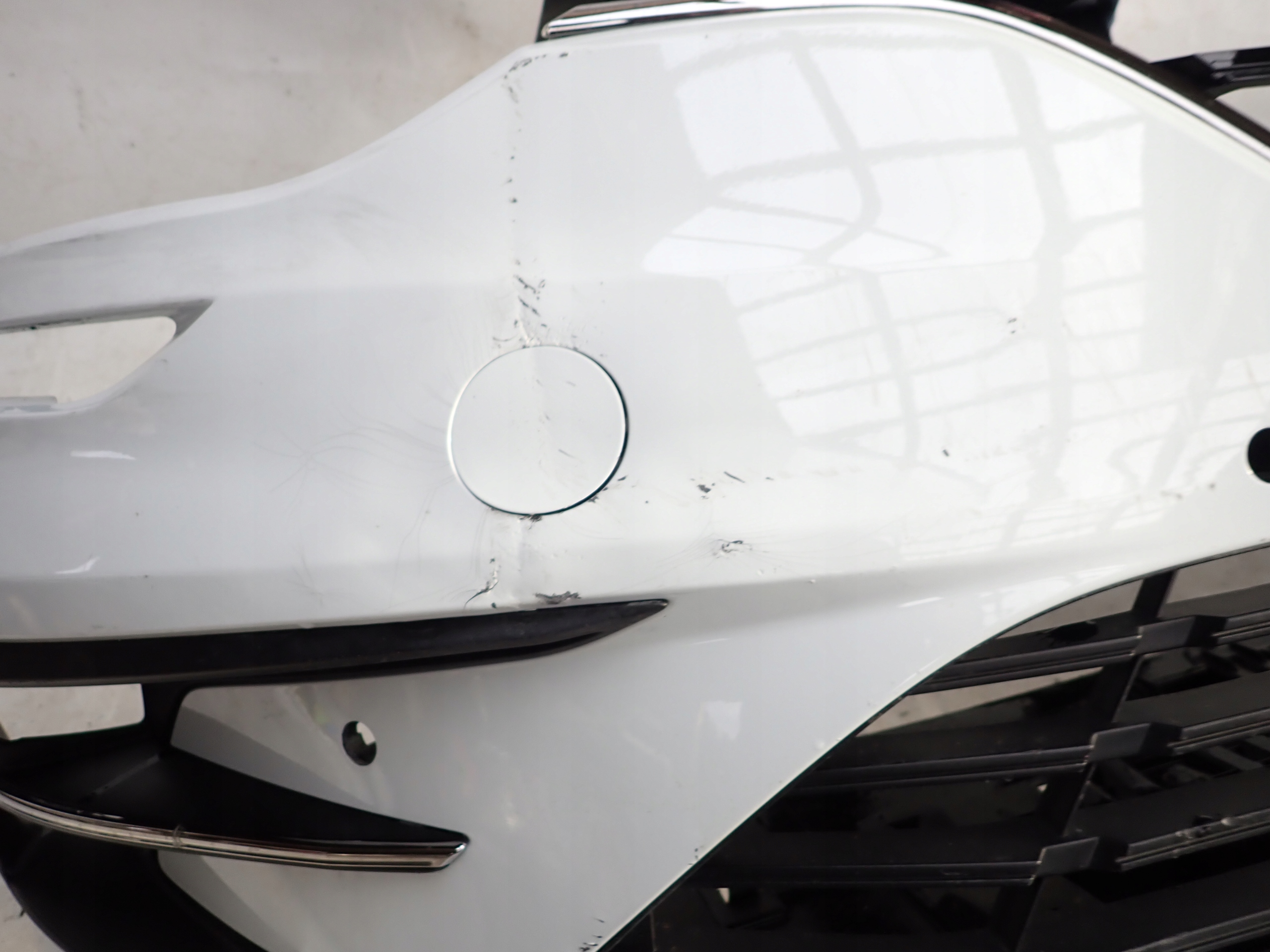 RENAULT MEGANE IV LIFT 20- bumper front front PDC