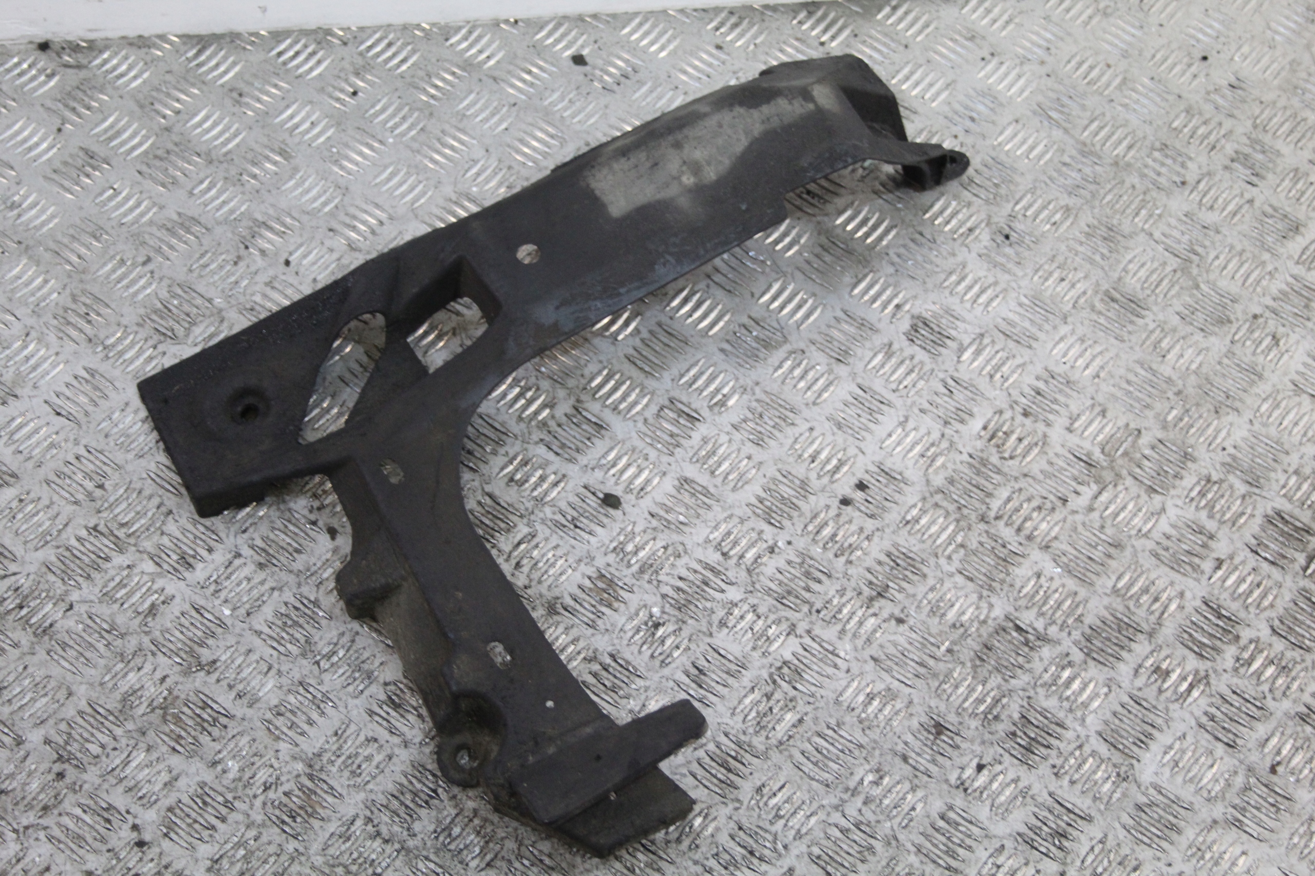 cover chassis SUBARU LEGACY V 5 42045AJ210