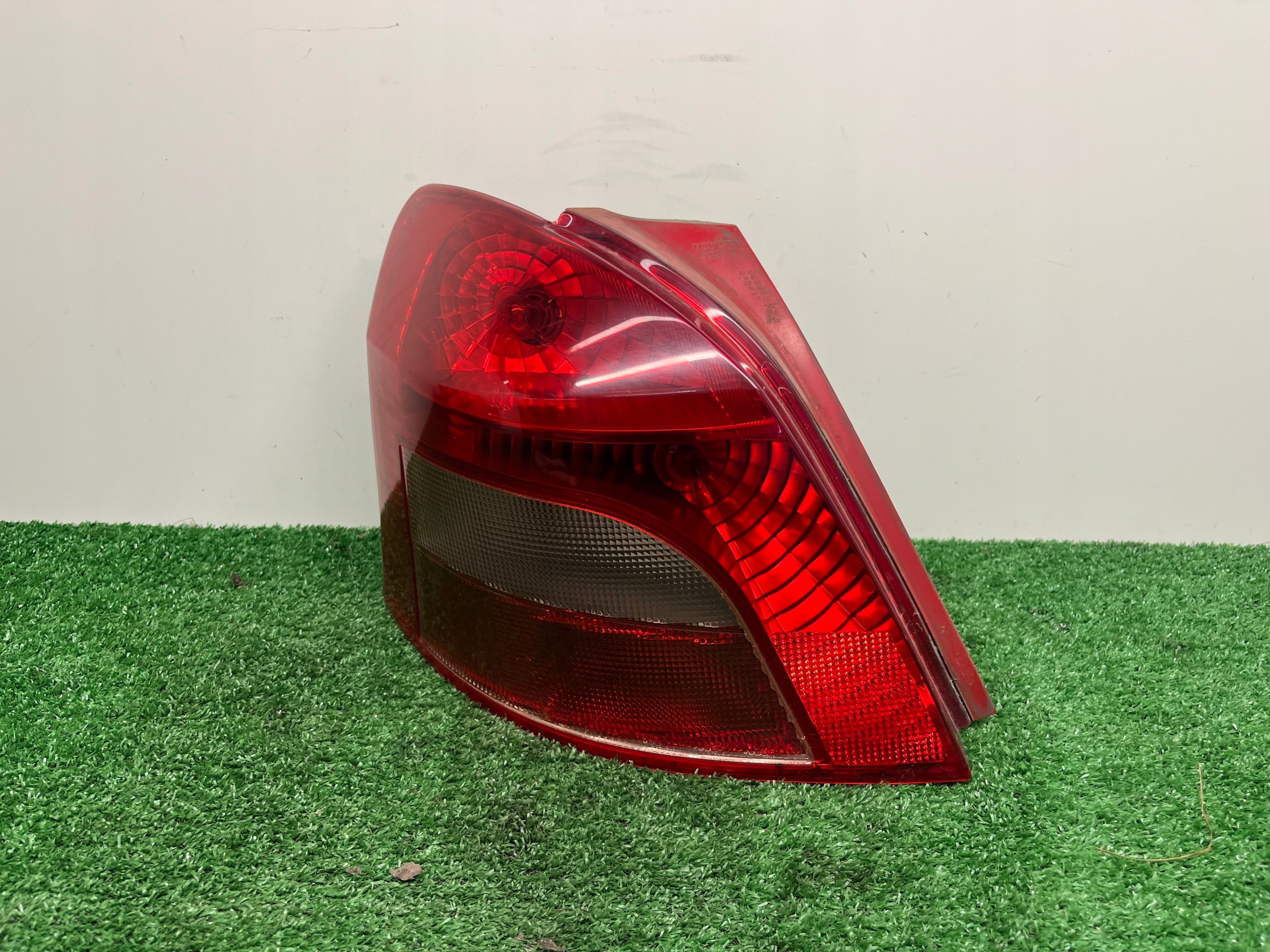 light left rear TOYOTA YARIS 2 KOITO