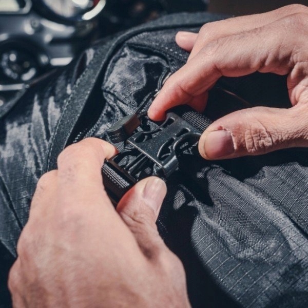 KRIEGA R25 plecak motocyklowy 25L Poznan Weight with packaging 2 5 kg