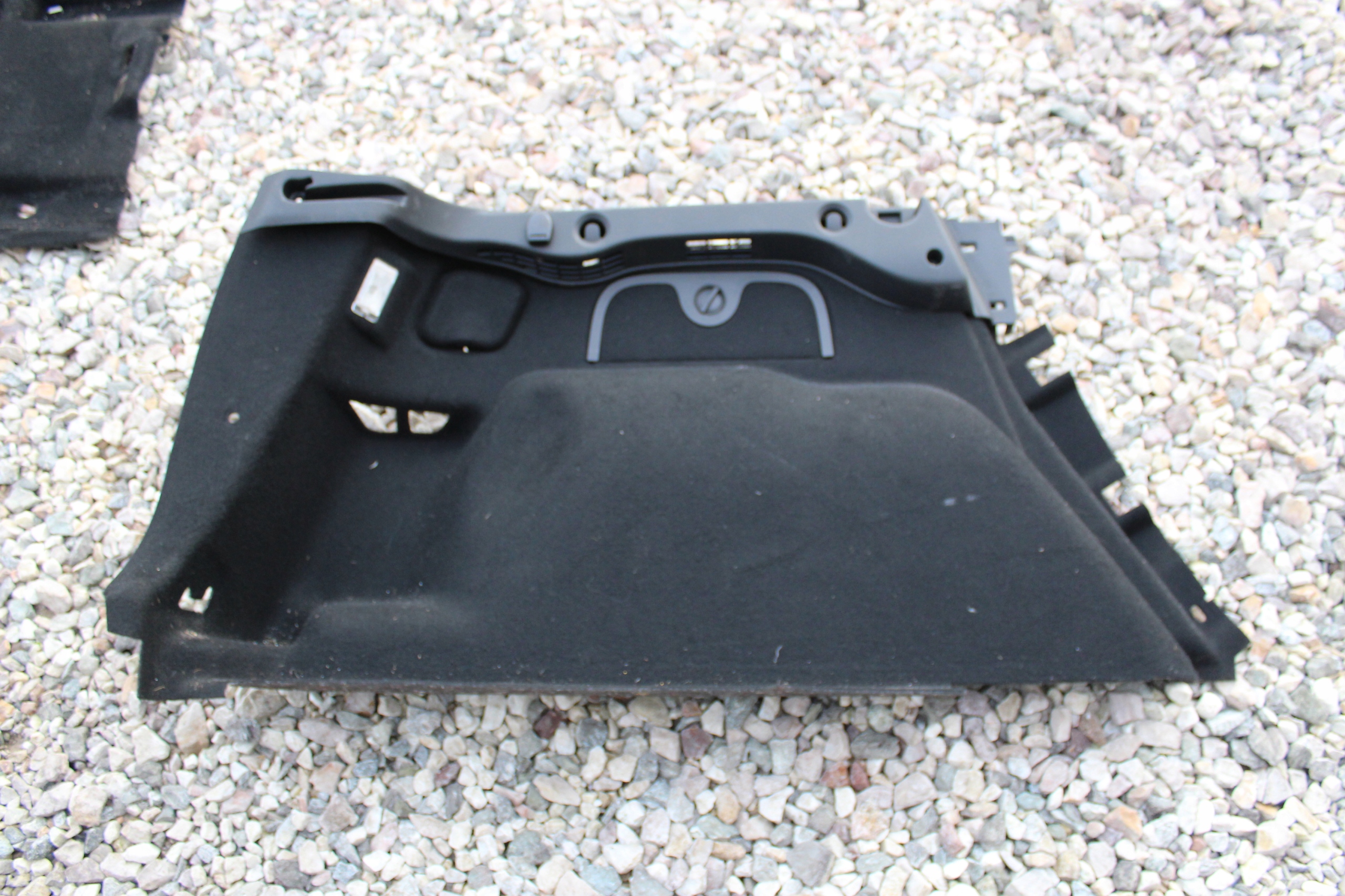 RENAULT GRAND SCENIC III BOCZEK BAGAŻNIKA LEWA